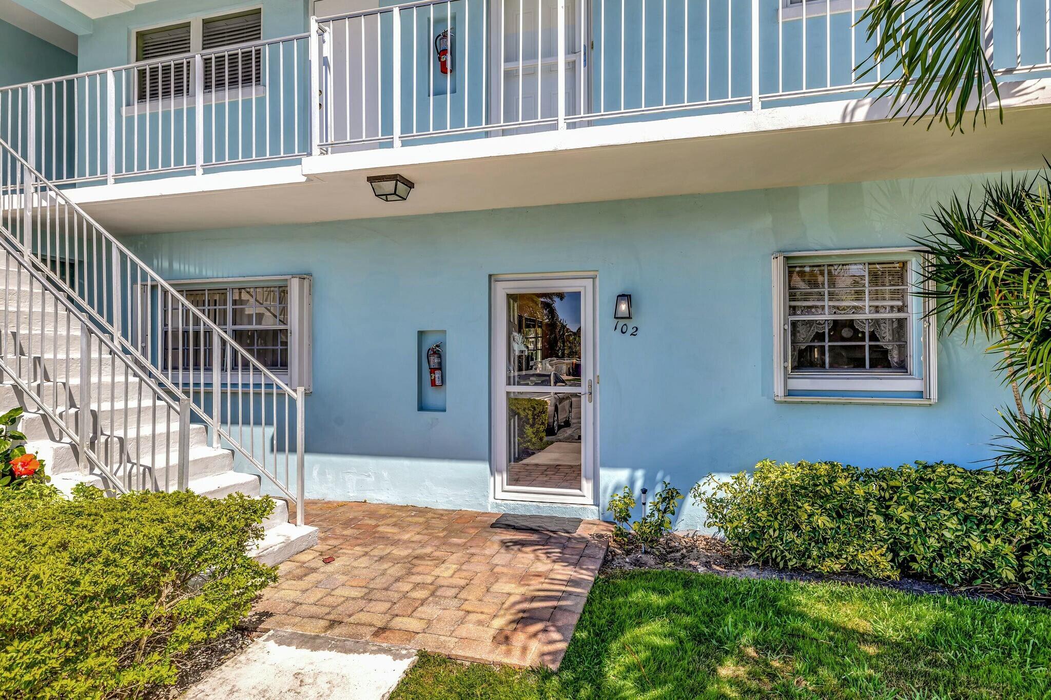 2401 NE 36th Street 102