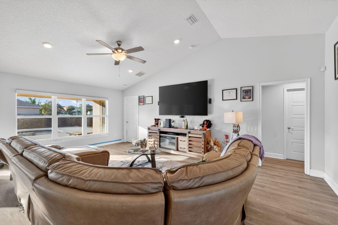 Port St Lucie Sec 09 - Residential