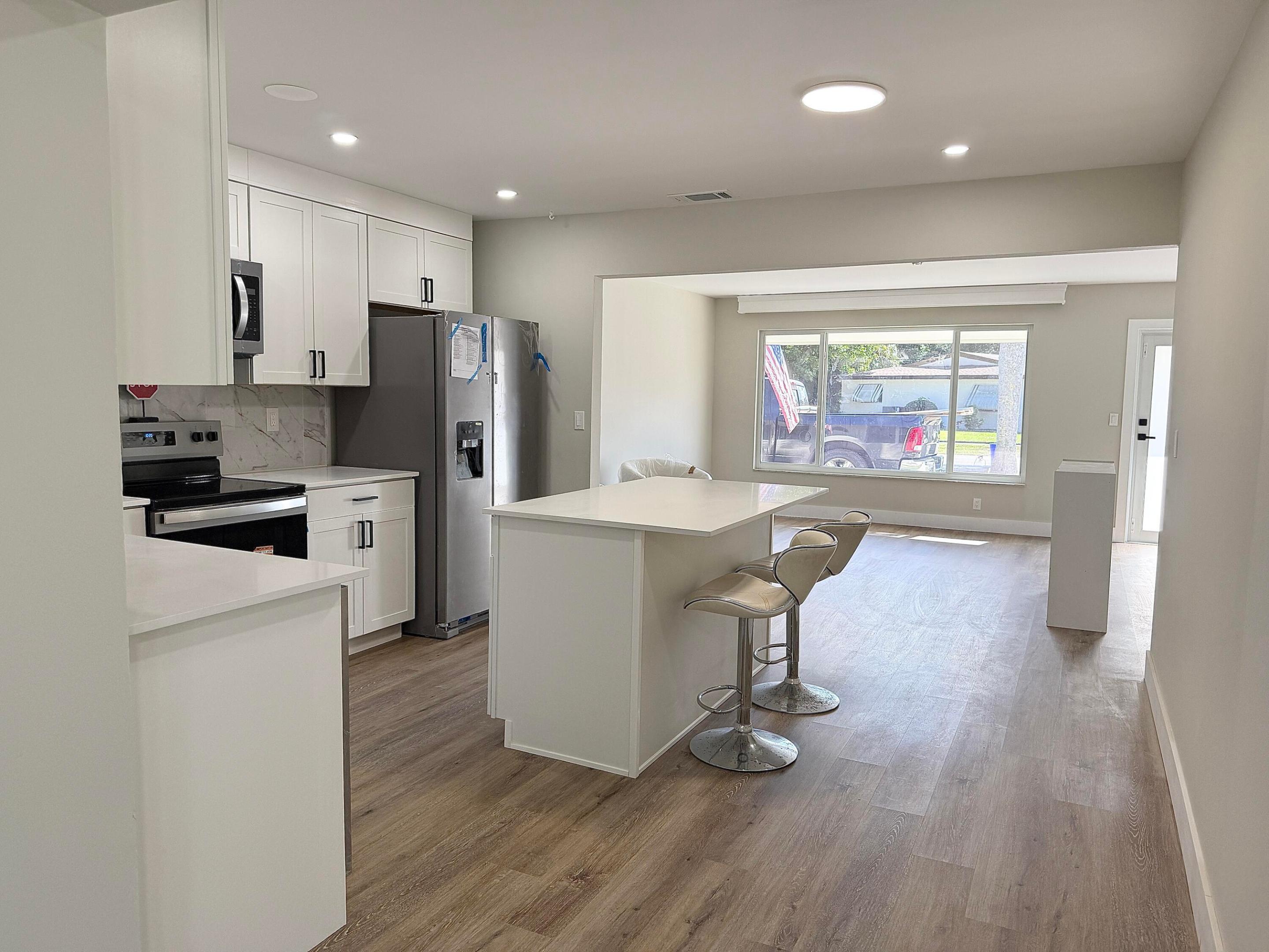 ROAN COURT - Residential Lease