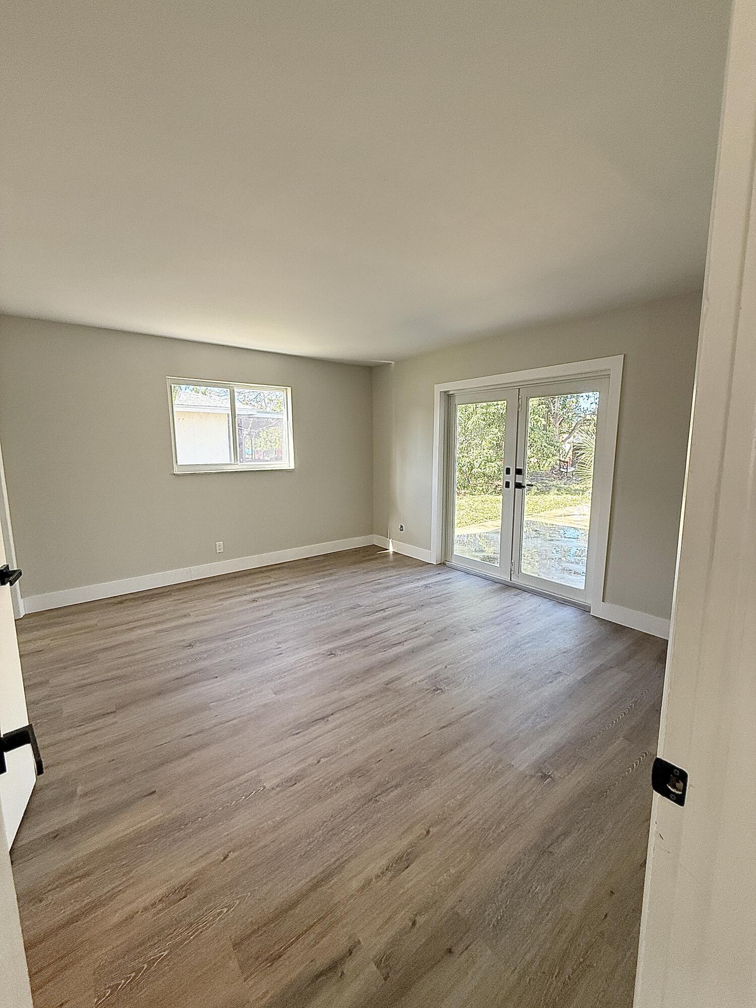 ROAN COURT - Residential Lease