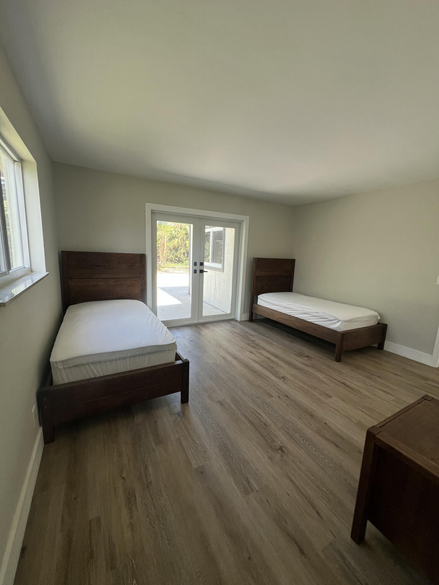 ROAN COURT - Residential Lease