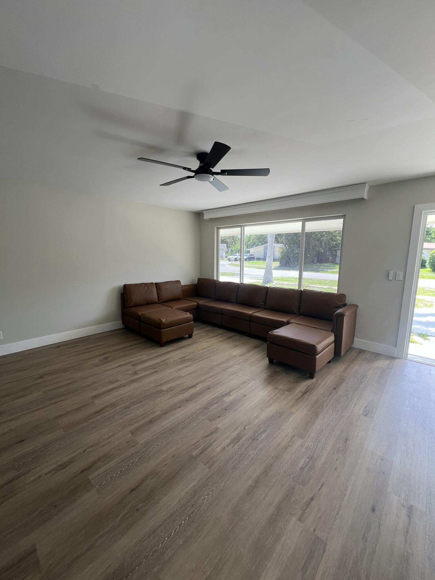 ROAN COURT - Residential Lease