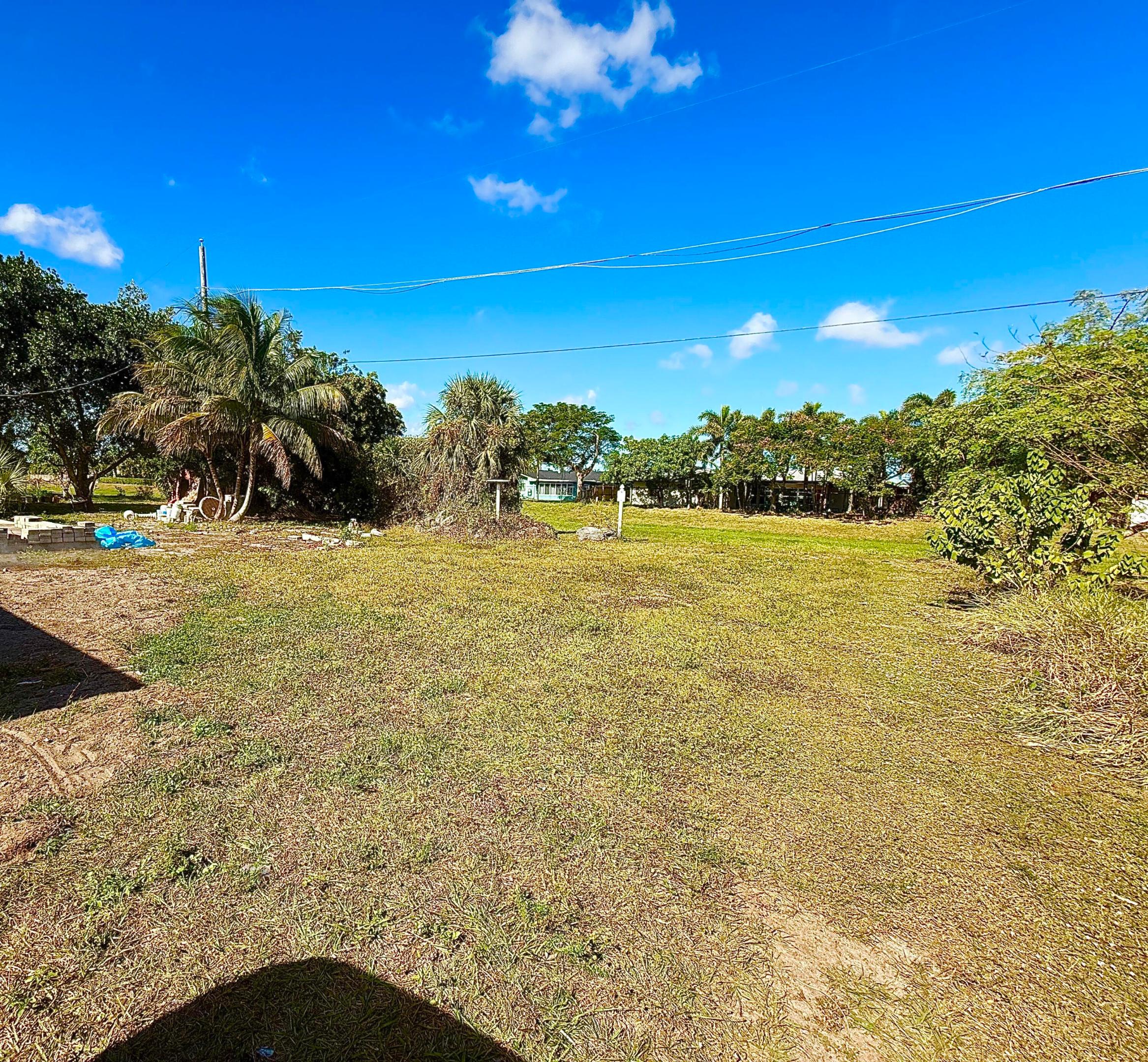 ROAN COURT - Residential Lease