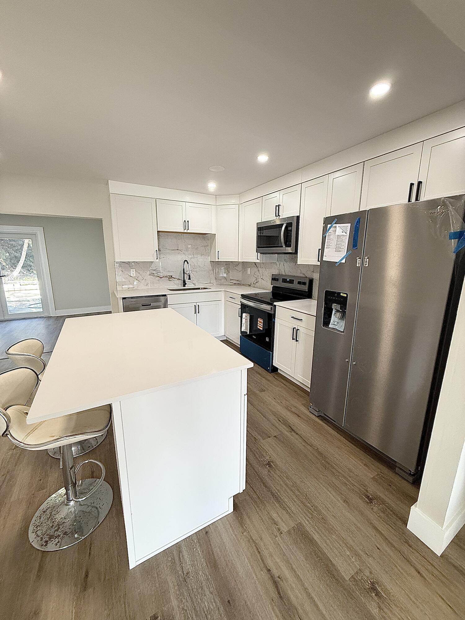 ROAN COURT - Residential Lease