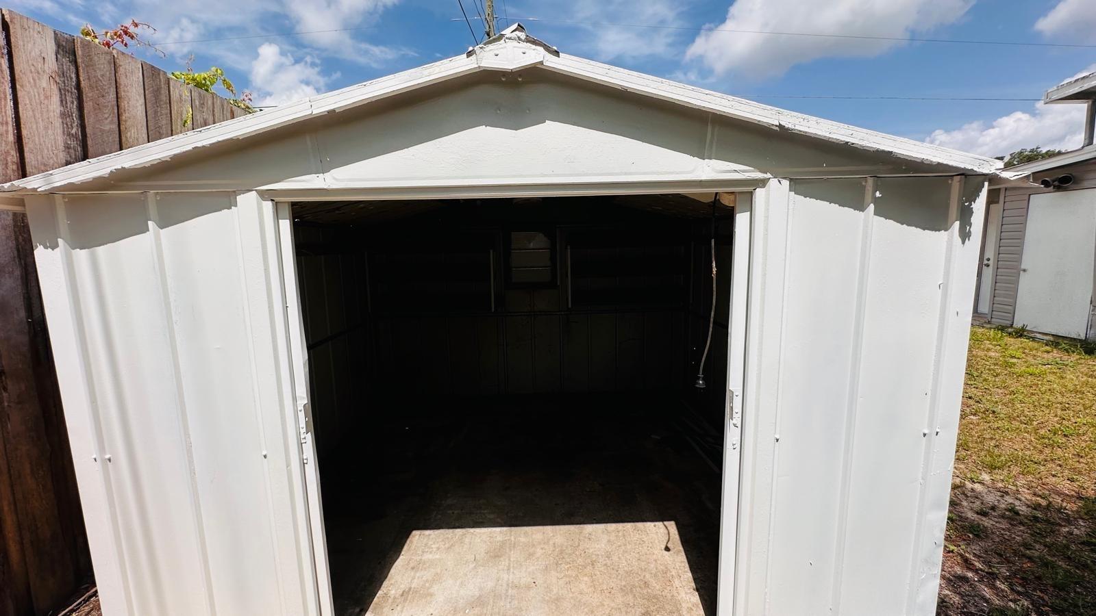 2031.10 - SEBRING MANOR - Residential Lease