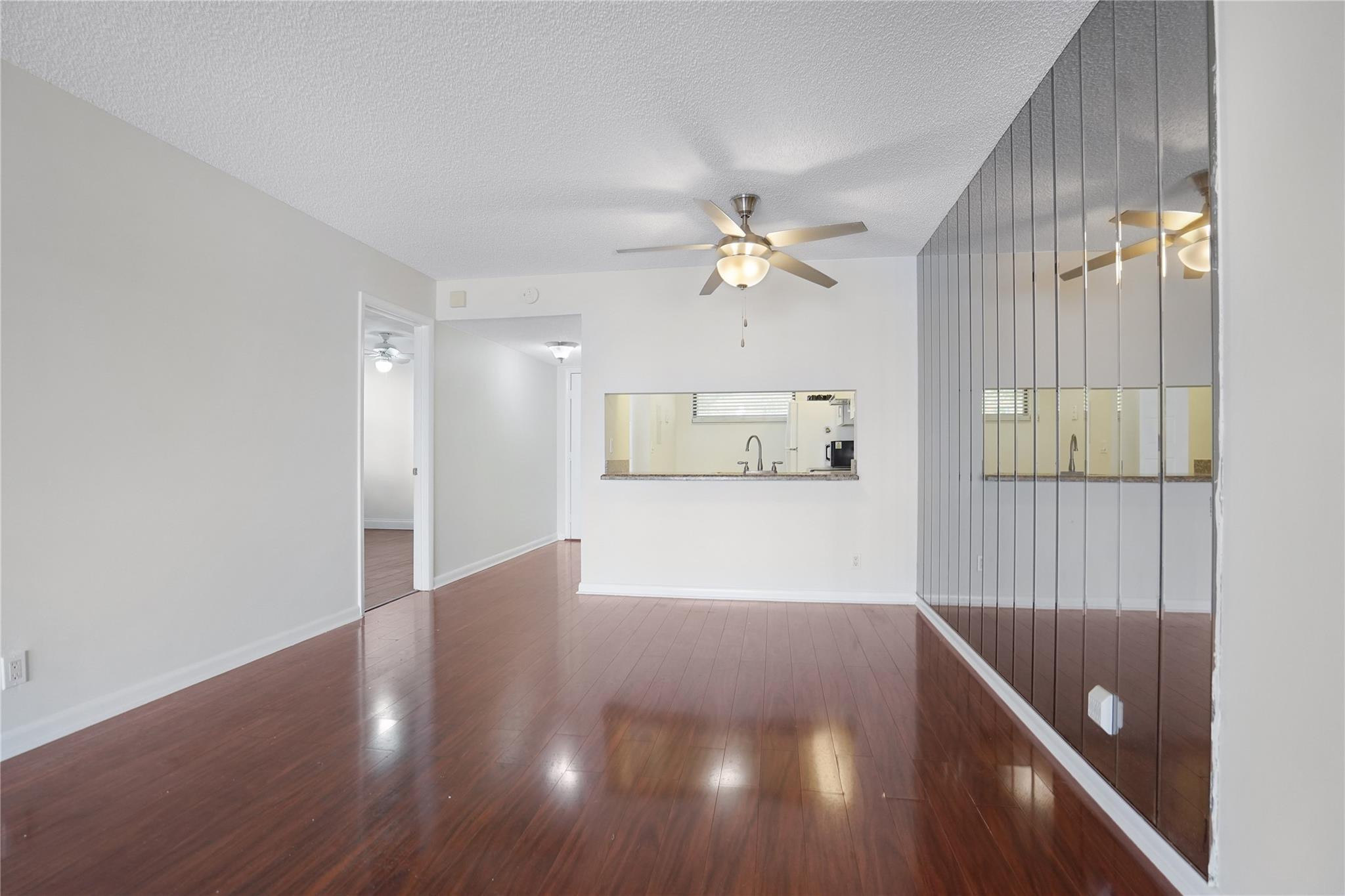 LAKE EMERALD - Residential Lease