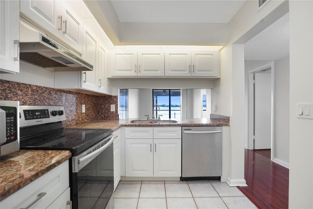 Photo of 109 Lake Emerald Drive #110, Oakland Park, FL 33309 (MLS # F10556581)