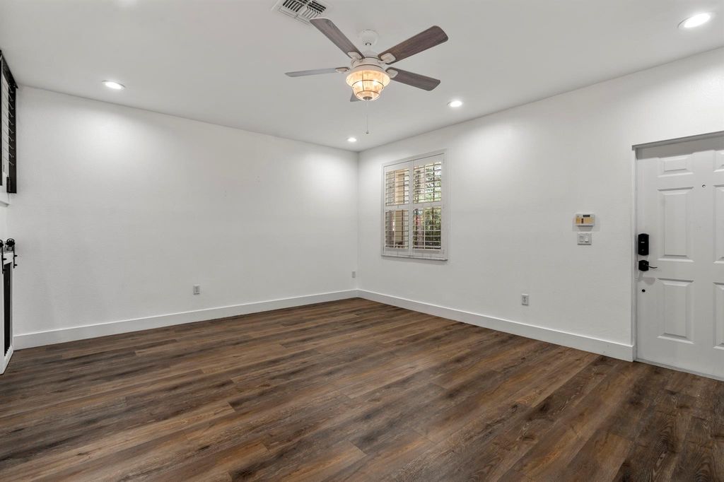 Photo of 1976 SE High Springs Drive, Port Saint Lucie, FL 34952 (MLS # R10995562)