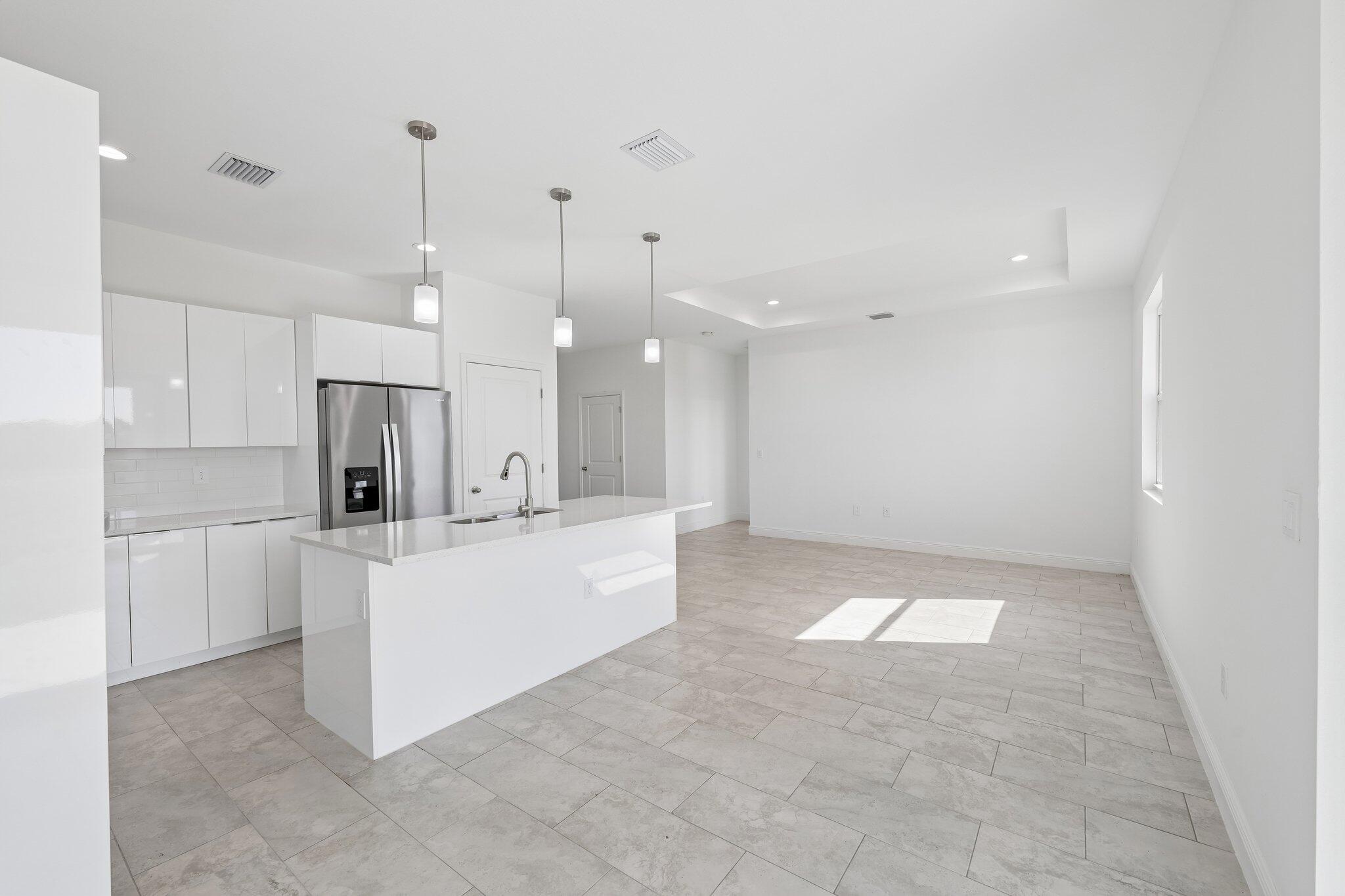 PORT LABELLE UNIT 8 - Residential
