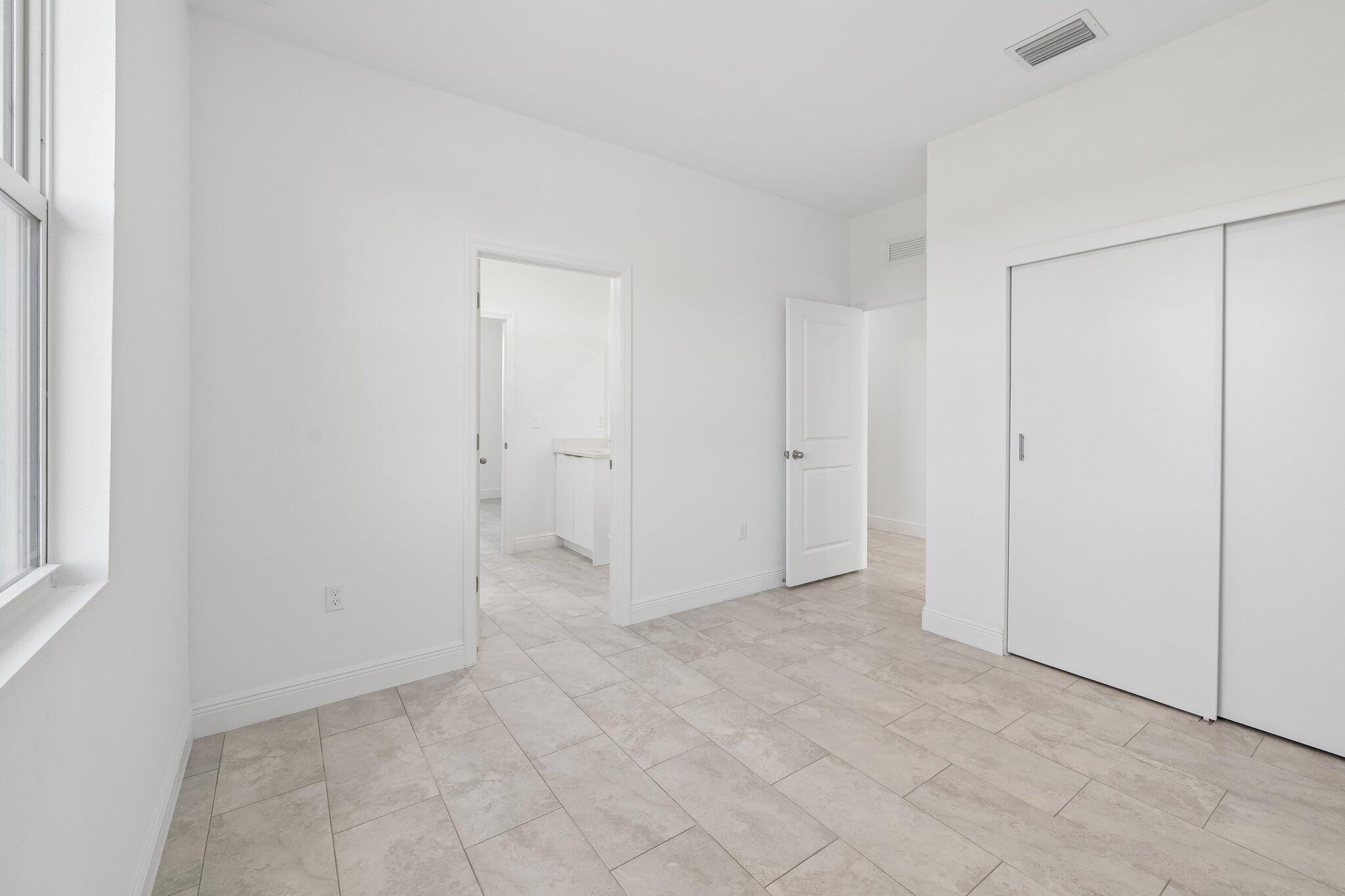 PORT LABELLE UNIT 8 - Residential