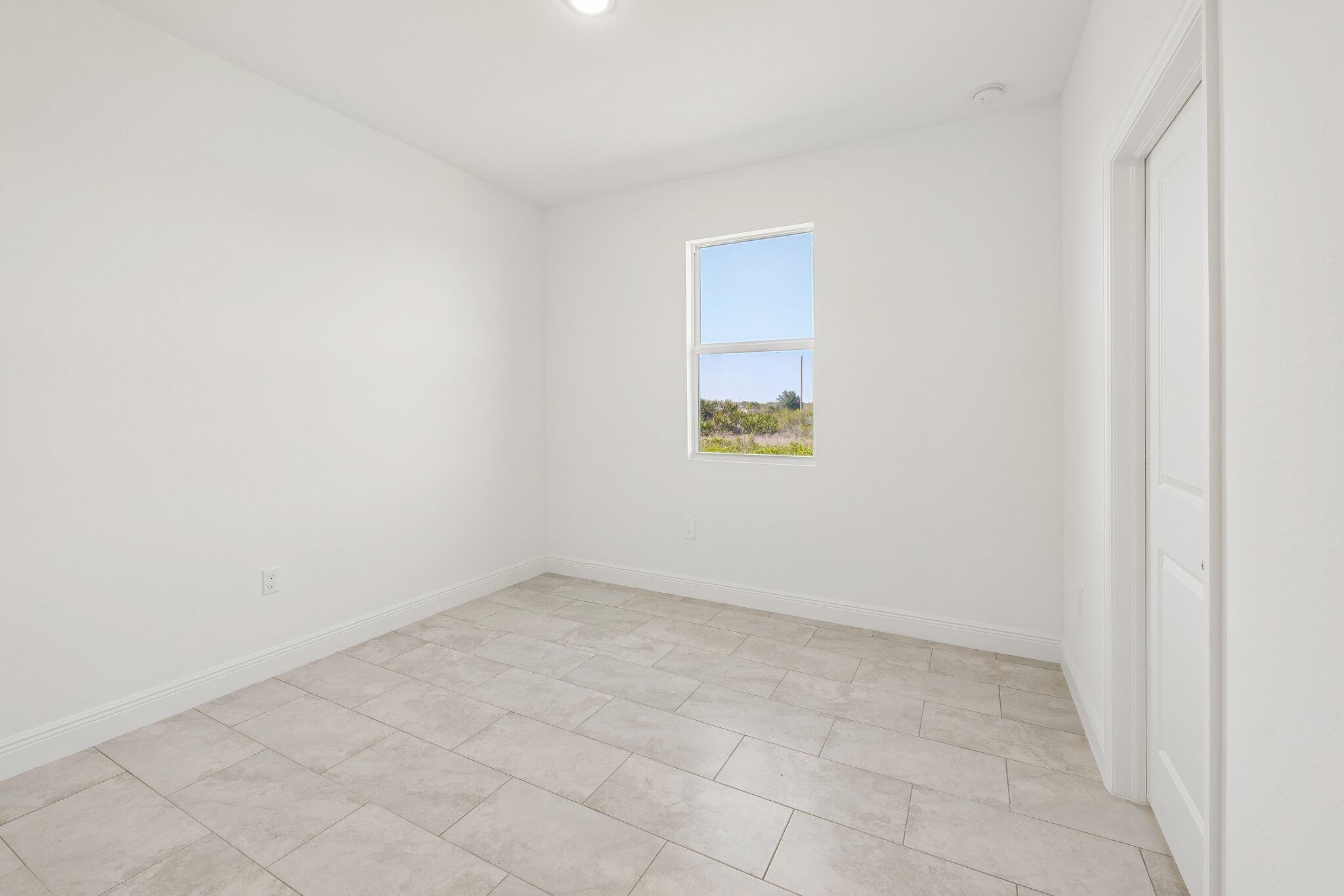 PORT LABELLE UNIT 8 - Residential
