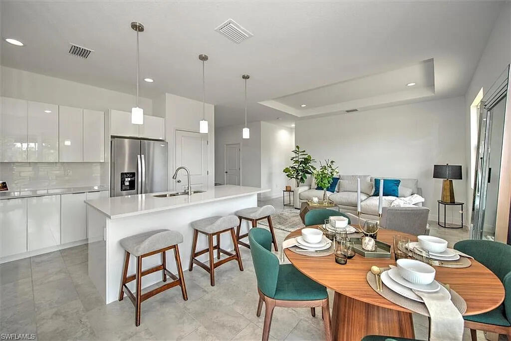 PORT LABELLE UNIT 8 - Residential