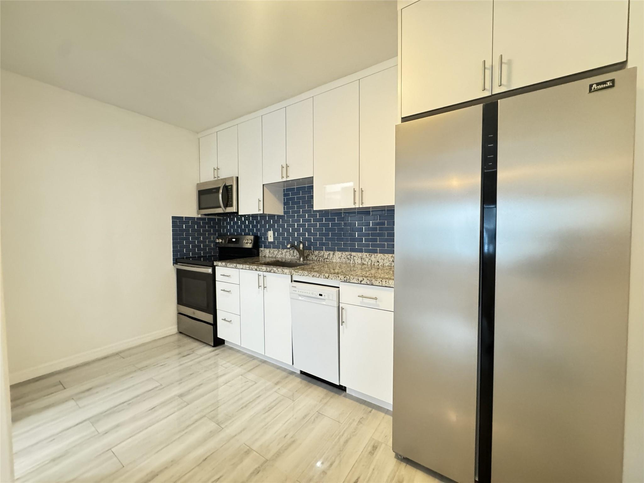 Ocean Beach Add 03 - Residential Lease