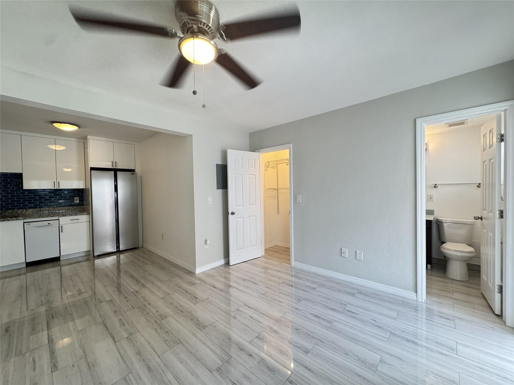 Ocean Beach Add 03 - Residential Lease