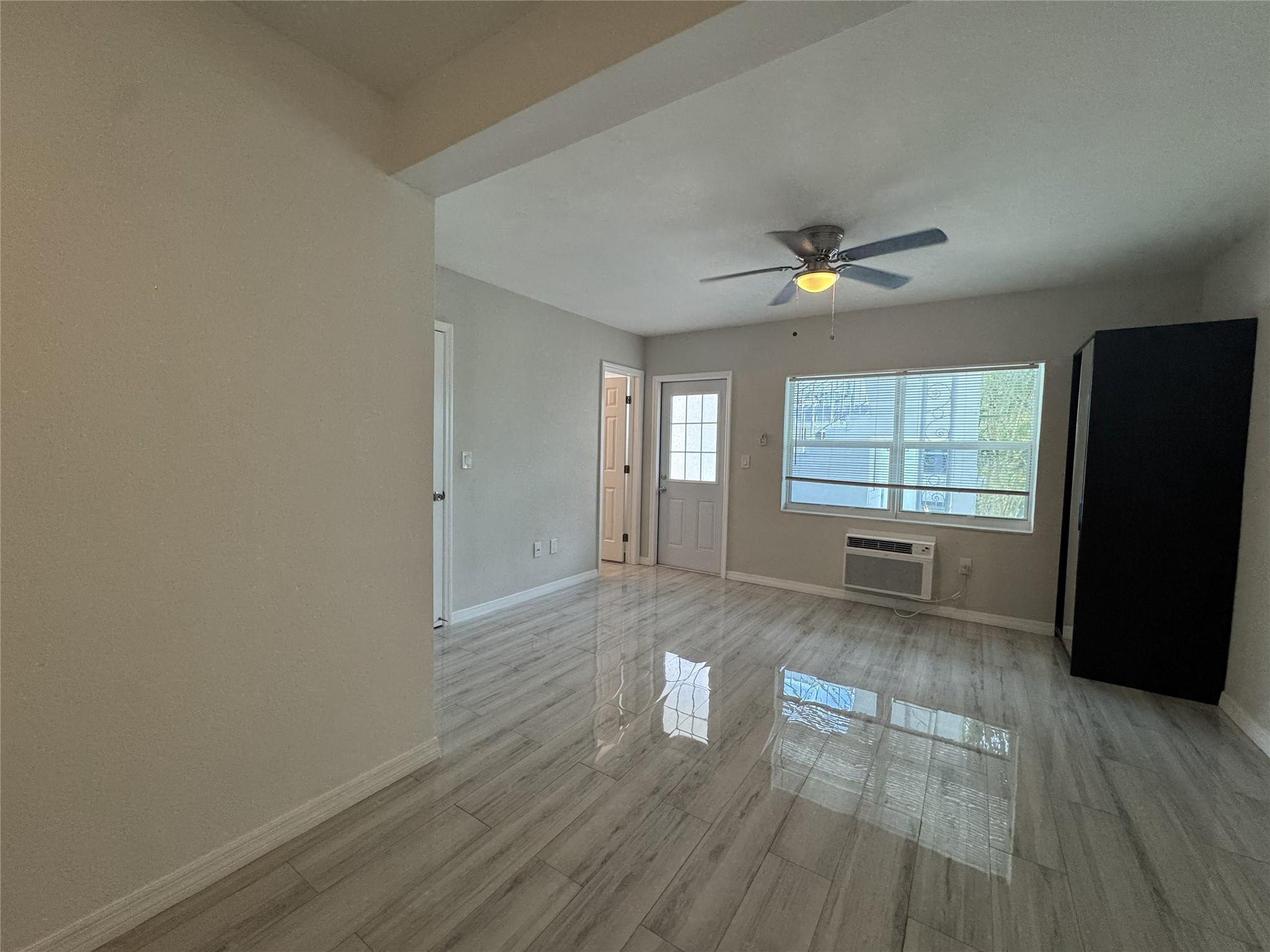 Ocean Beach Add 03 - Residential Lease