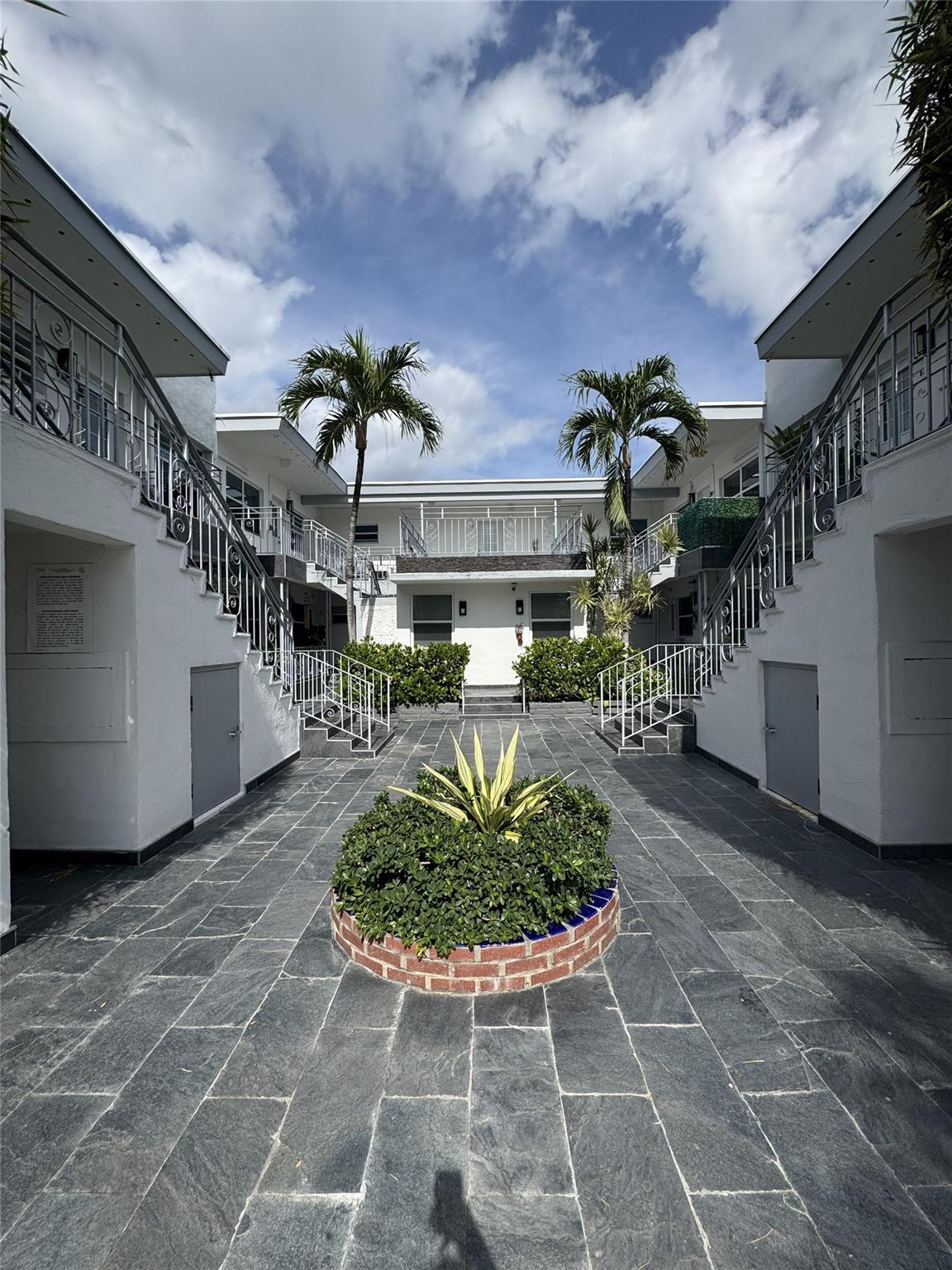 Ocean Beach Add 03 - Residential Lease