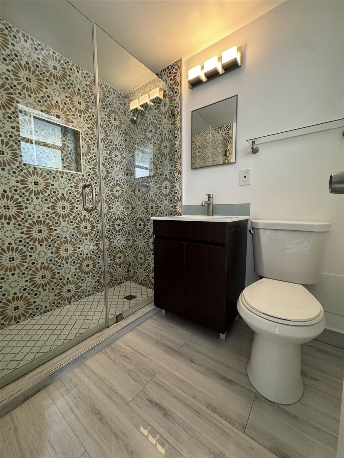 Ocean Beach Add 03 - Residential Lease