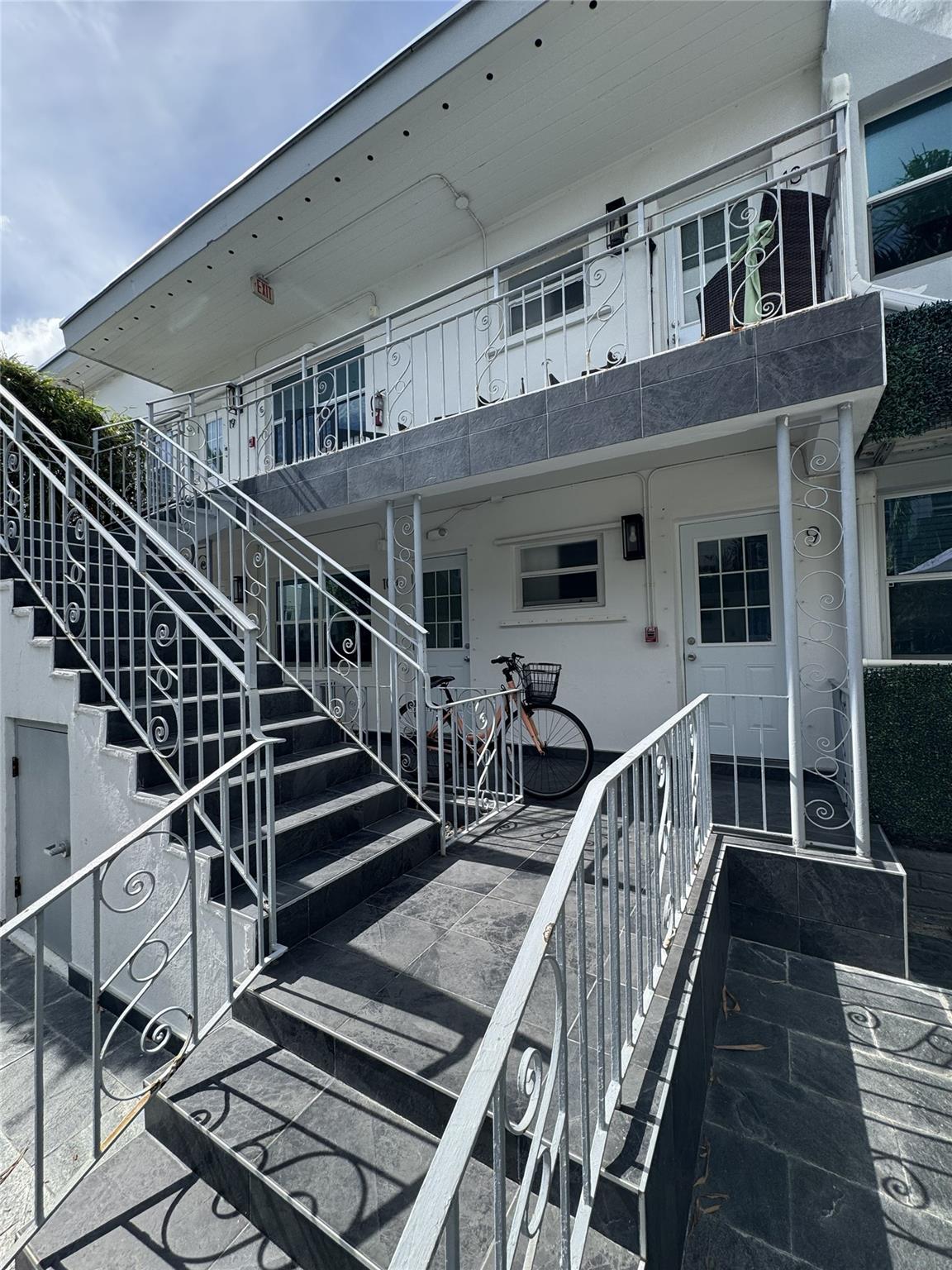 Ocean Beach Add 03 - Residential Lease