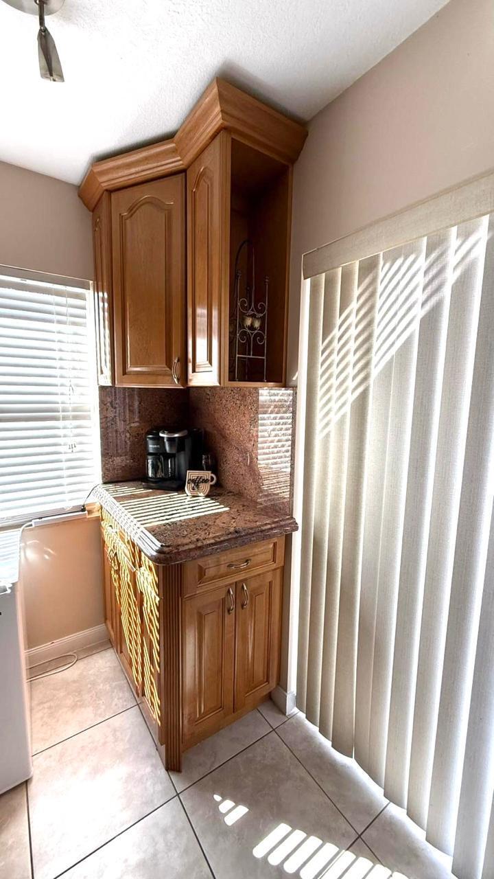 STAMFORD - Residential Lease