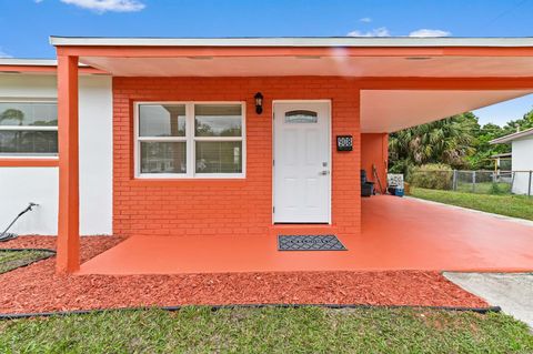 908 SE Hall Street Stuart FL 34994