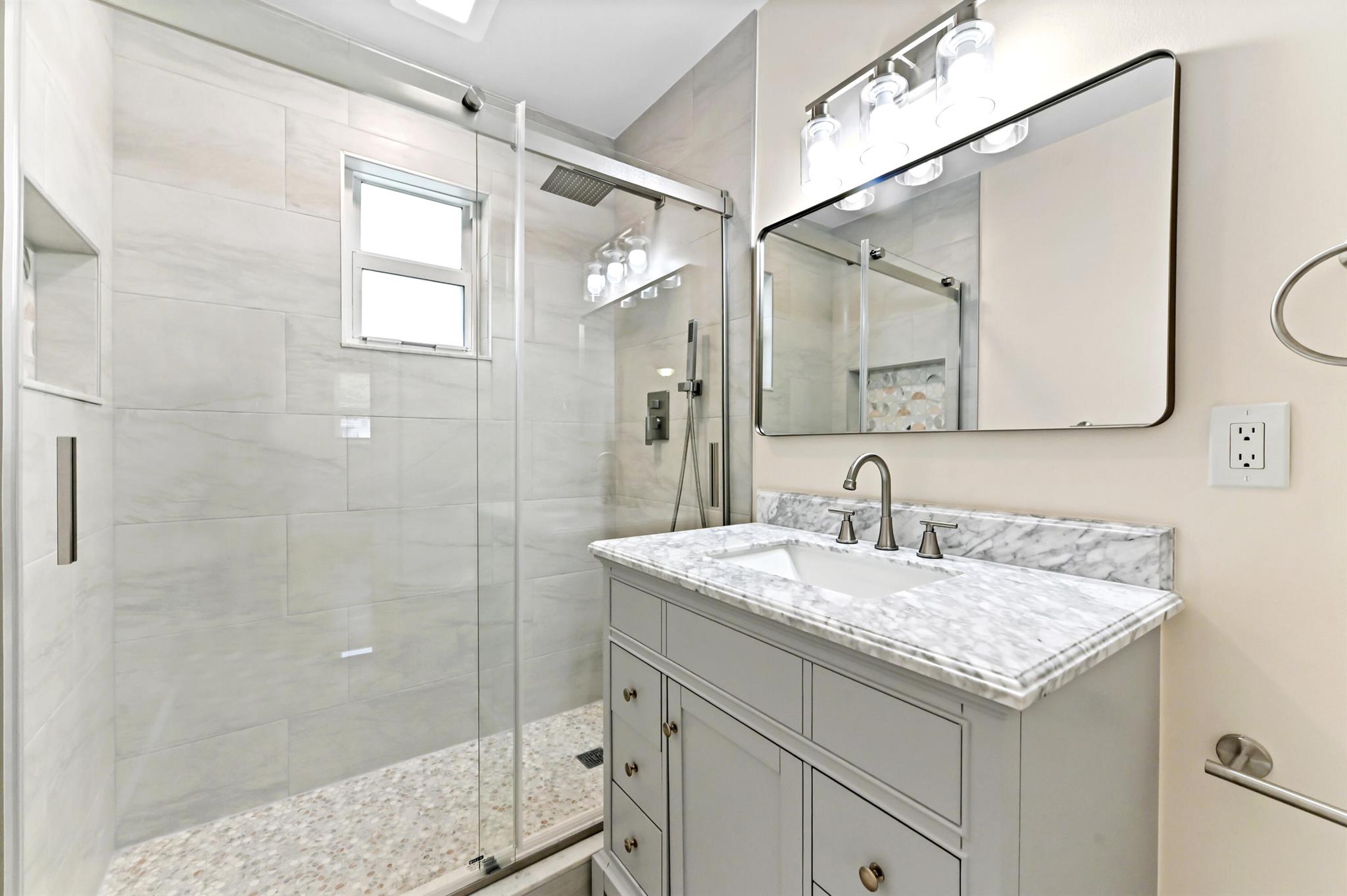 SHERWOOD FORREST - Residential