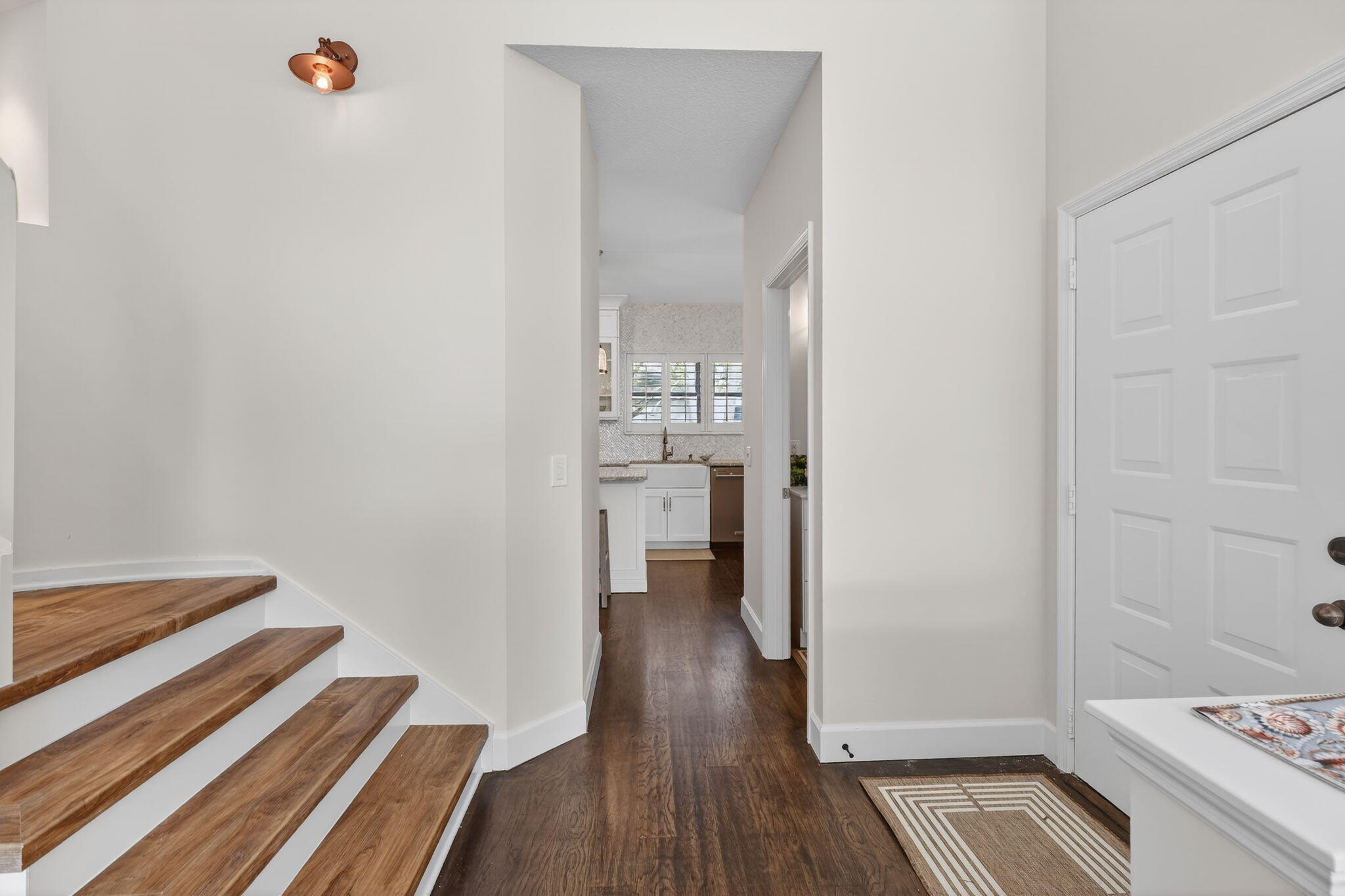 SEA COLONY 1 - Residential Lease