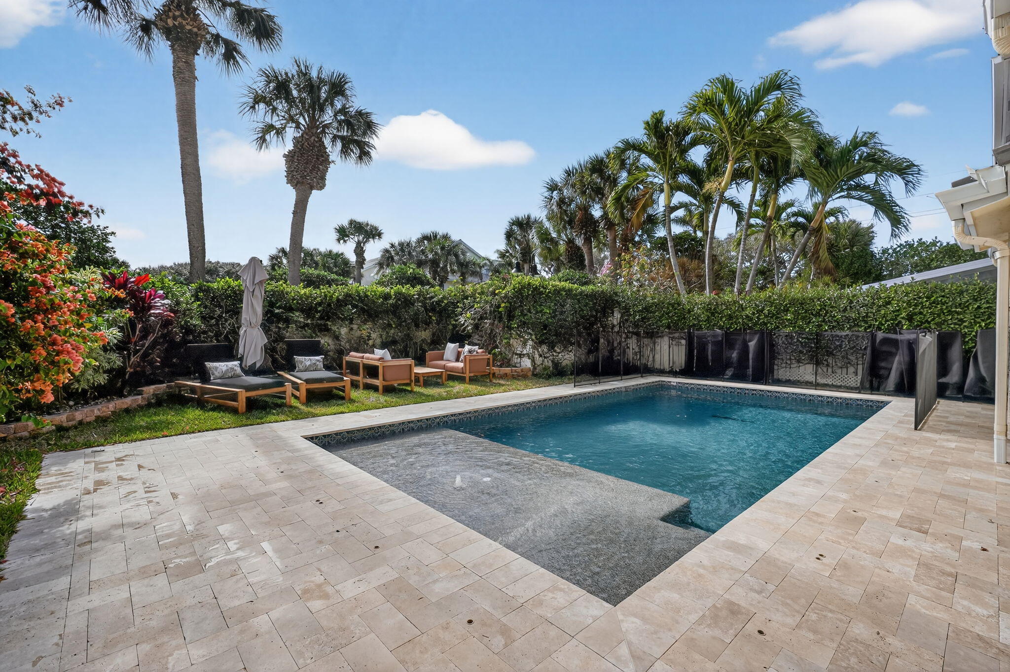 SEA COLONY 1 - Residential Lease