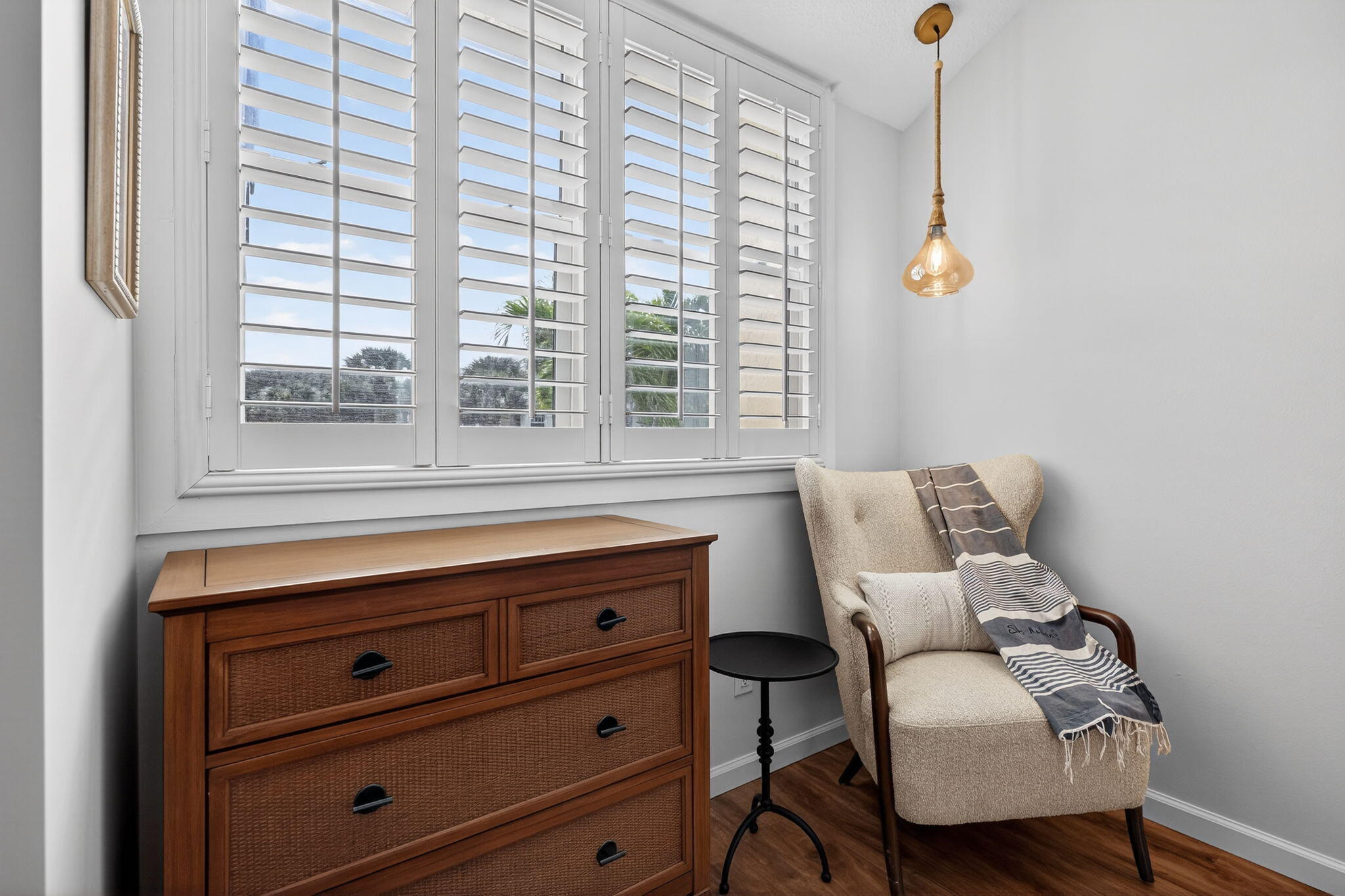 SEA COLONY 1 - Residential Lease