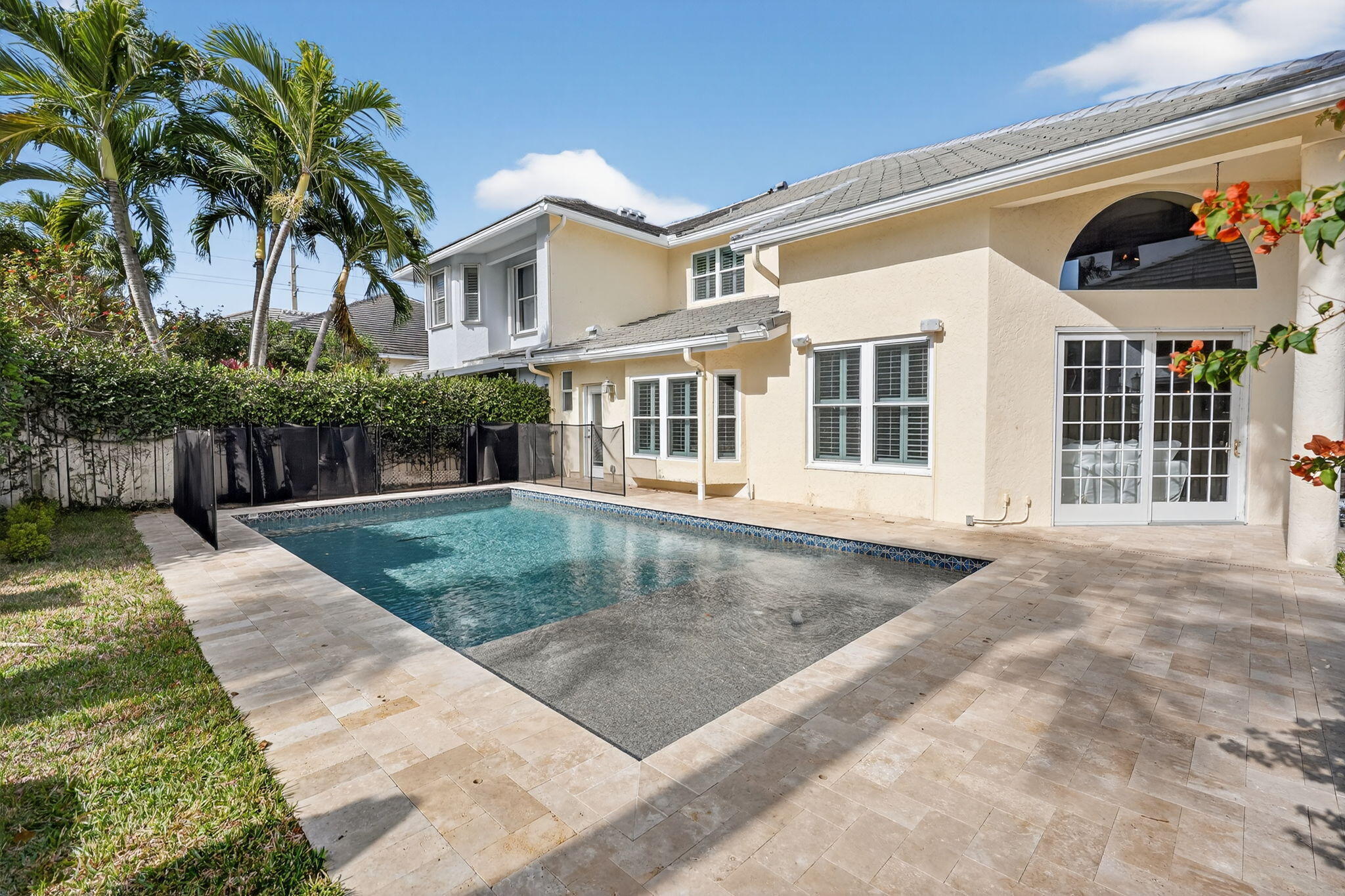 SEA COLONY 1 - Residential Lease