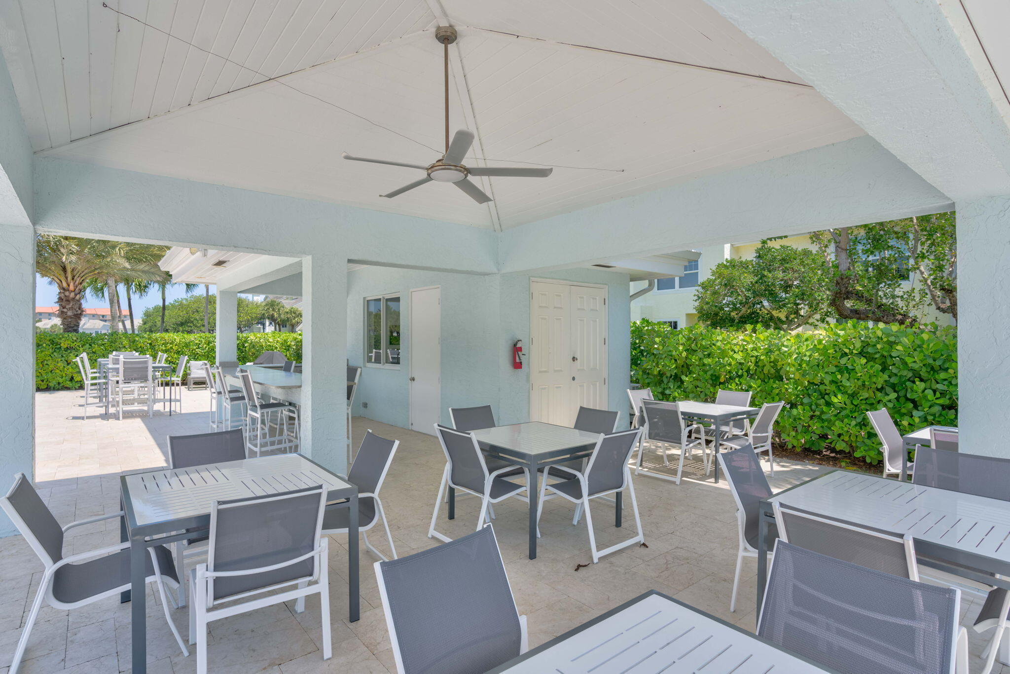 SEA COLONY 1 - Residential Lease