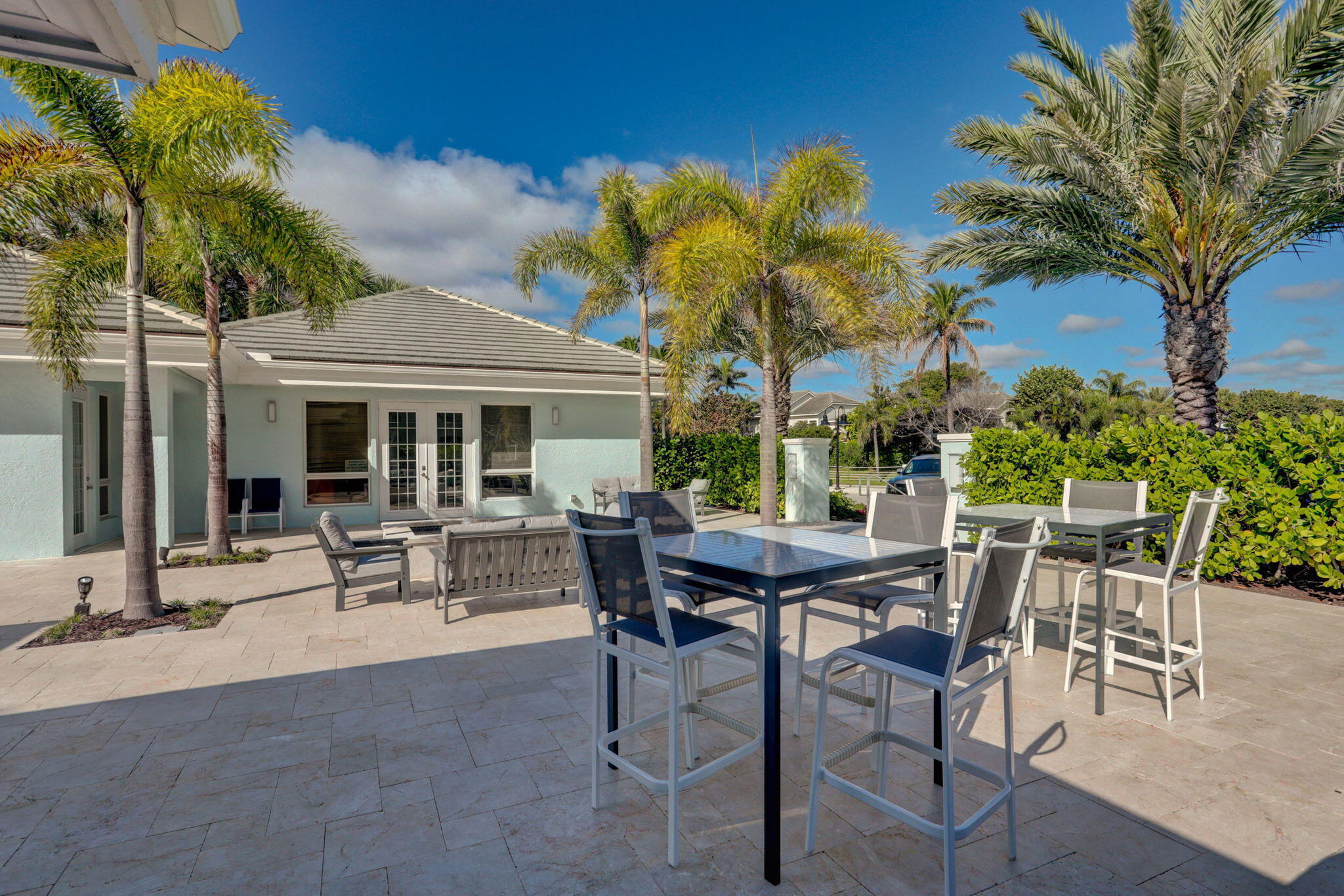 SEA COLONY 1 - Residential Lease