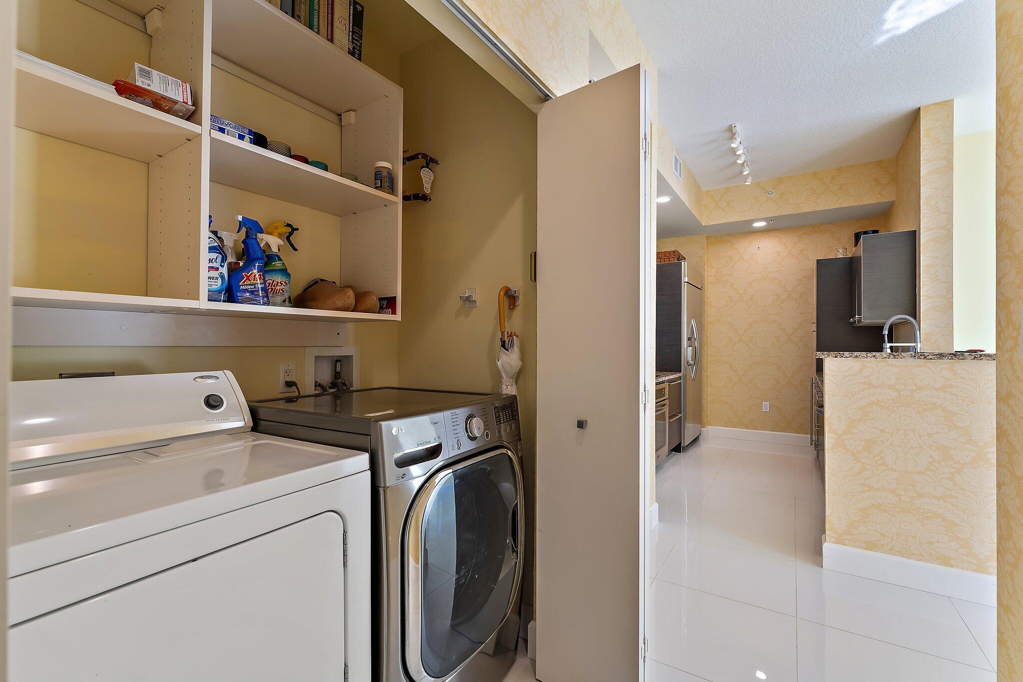 CITYPLACE SOUTH TOWER CON - Residential