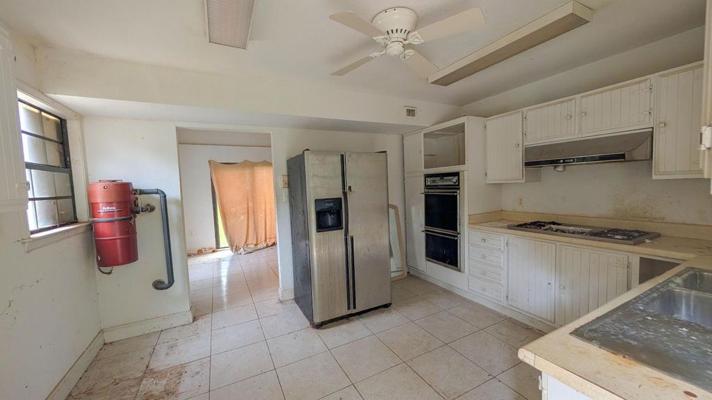 Photo of 15193 N 129th Place N, Jupiter, FL 33478 (MLS # R11138707)