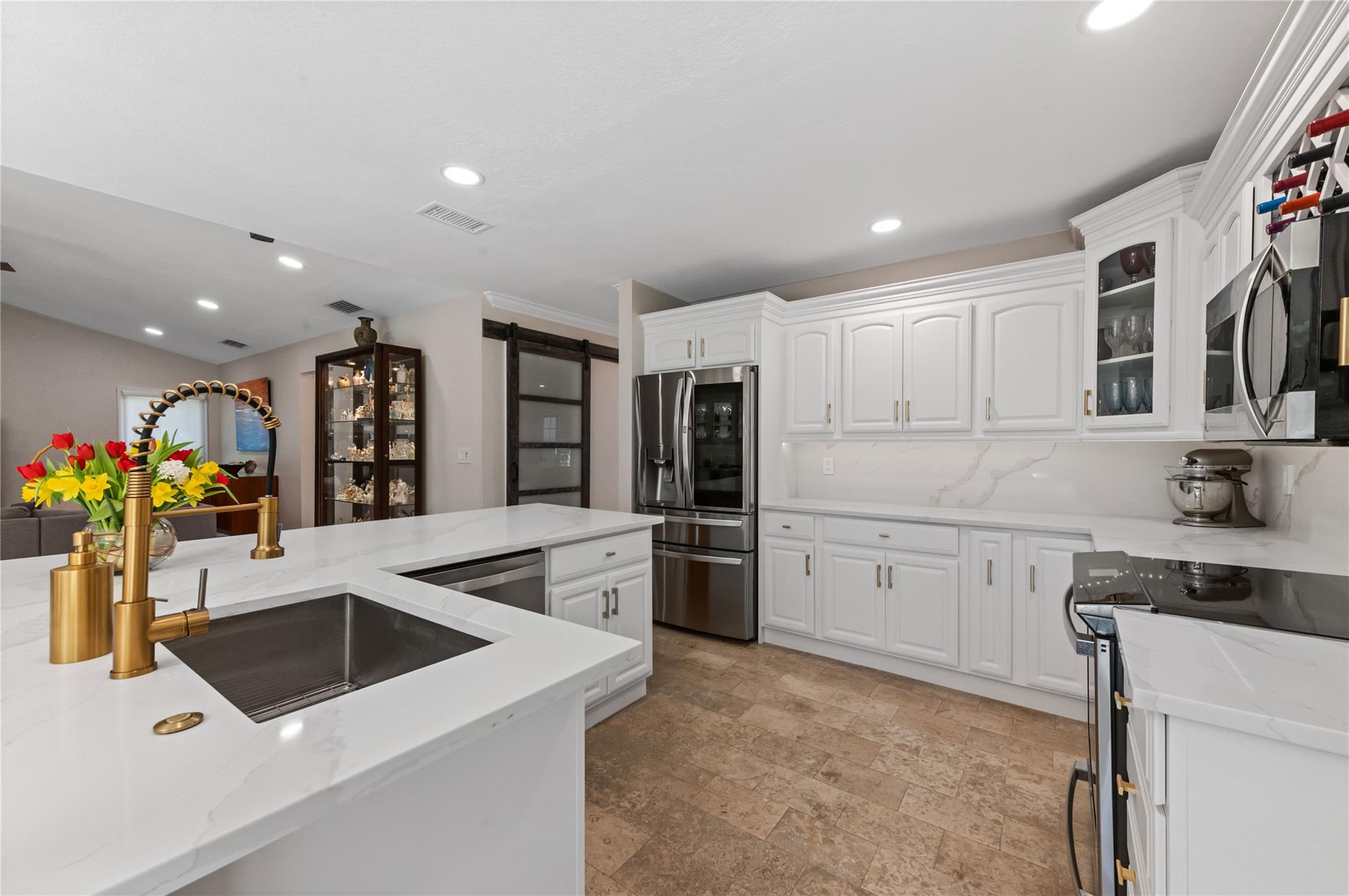 631 Briarwood Ln