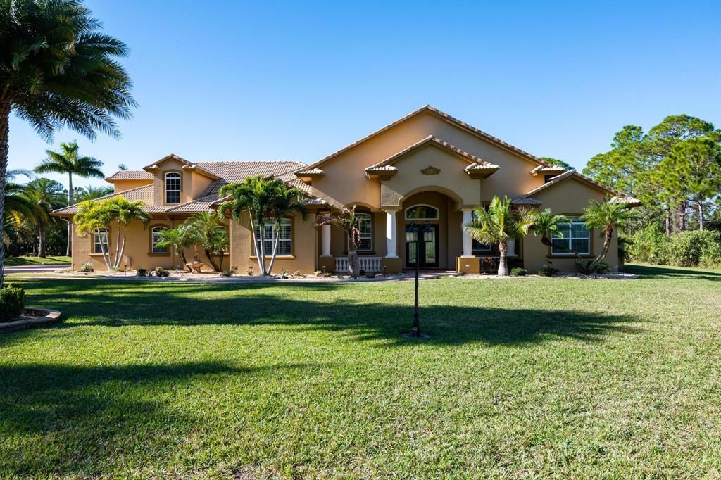 Photo of 7928 Saddlebrook Drive, Port St Lucie, FL 34986 (MLS # R10857472)