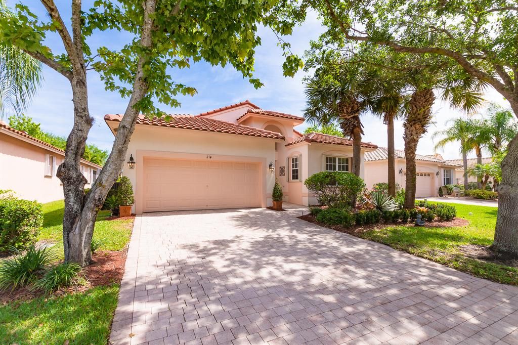 Photo of 214 NW Chorale Way, Port Saint Lucie, FL 34986 (MLS # R10711360)