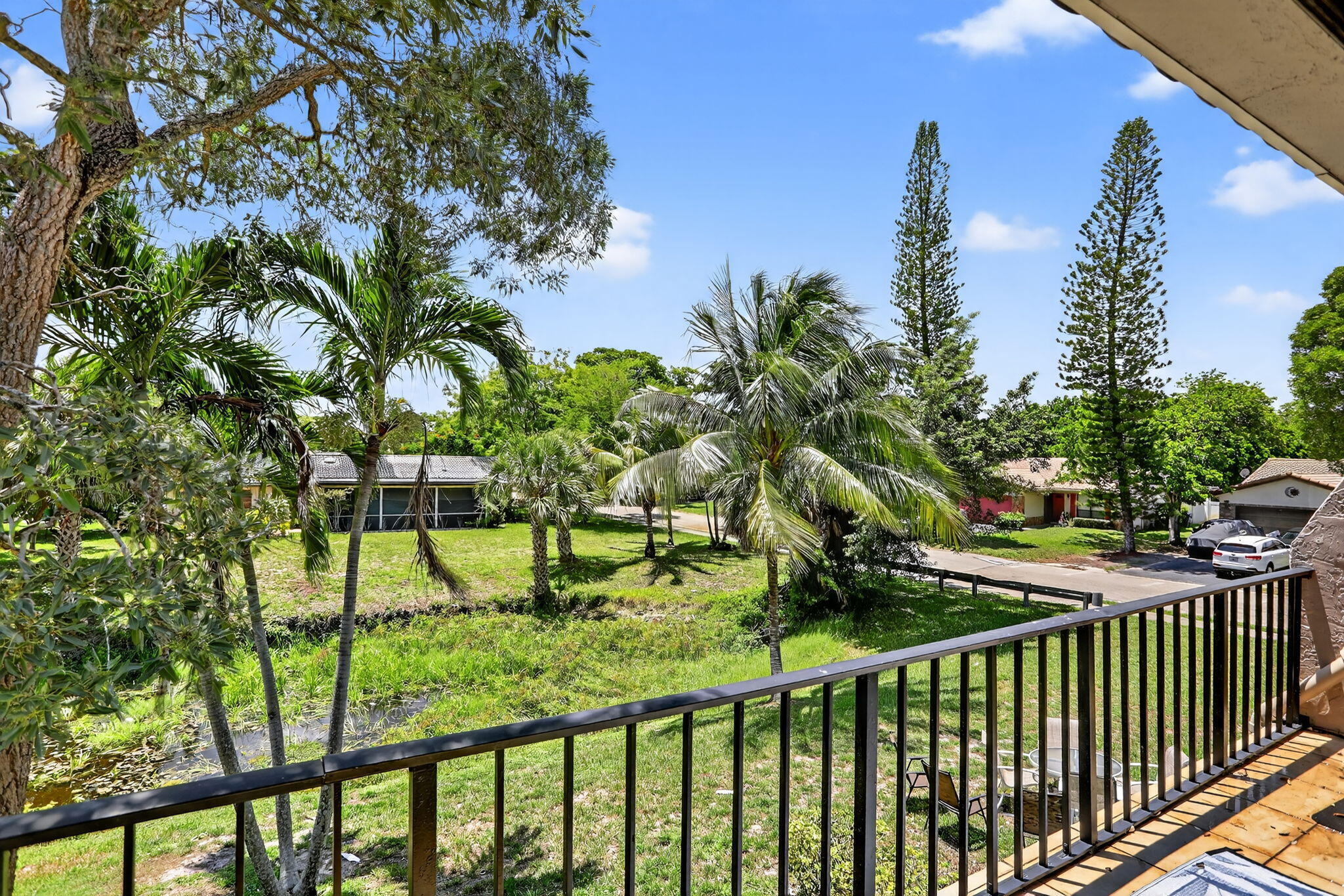 COUNTRY VILLAGE CONDO - Residential