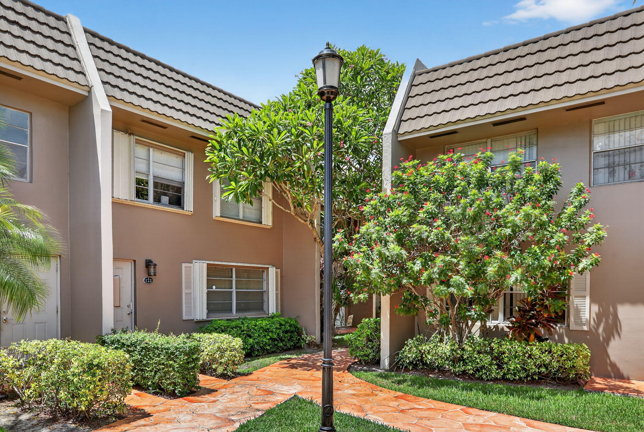 COUNTRY VILLAGE CONDO - Residential