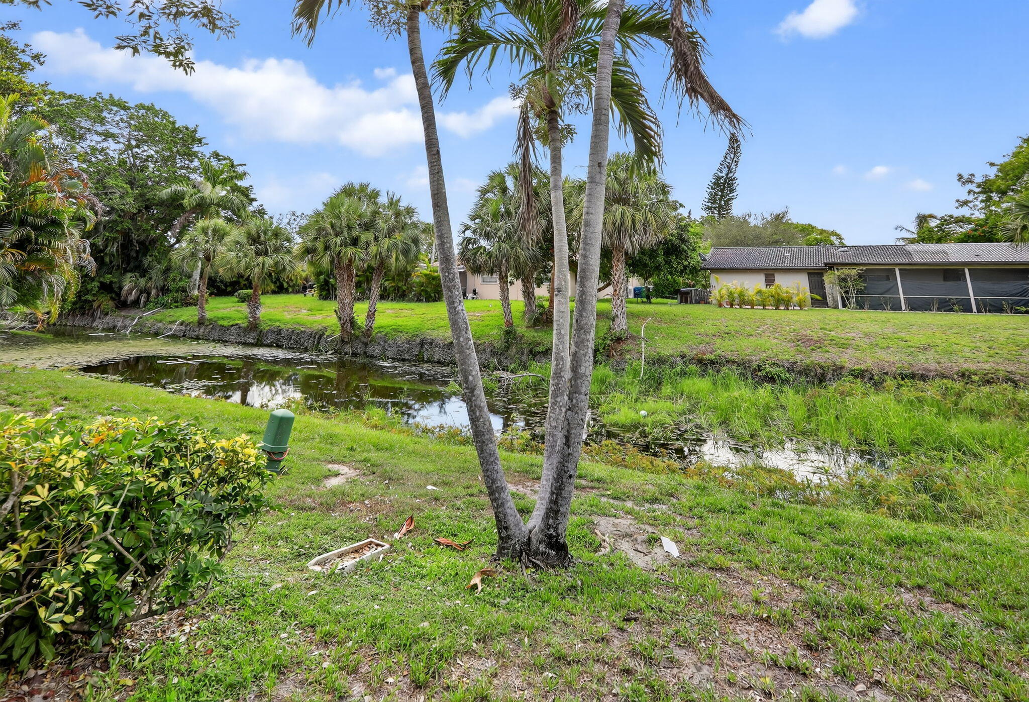 COUNTRY VILLAGE CONDO - Residential