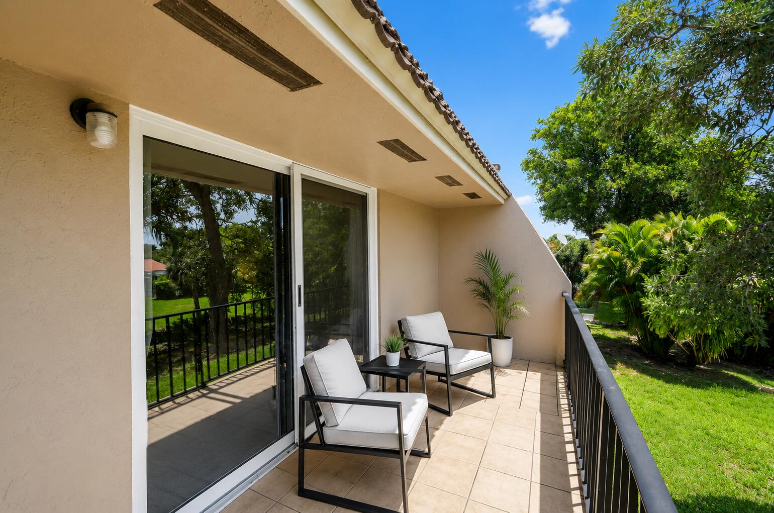 COUNTRY VILLAGE CONDO - Residential