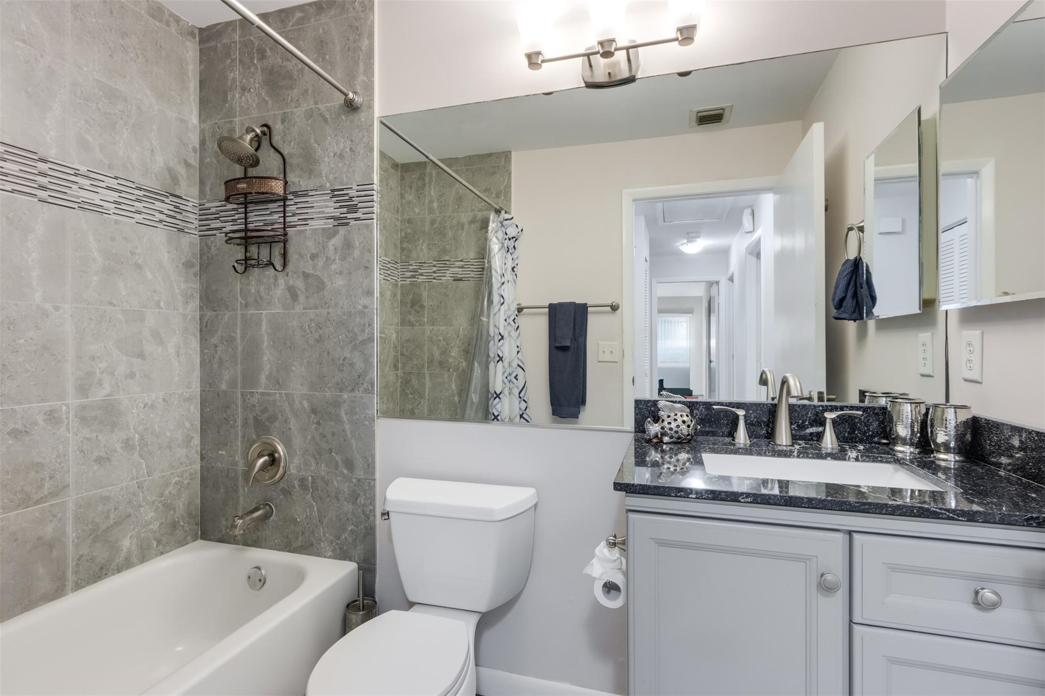 Woodside Estates 127-10 B - Residential