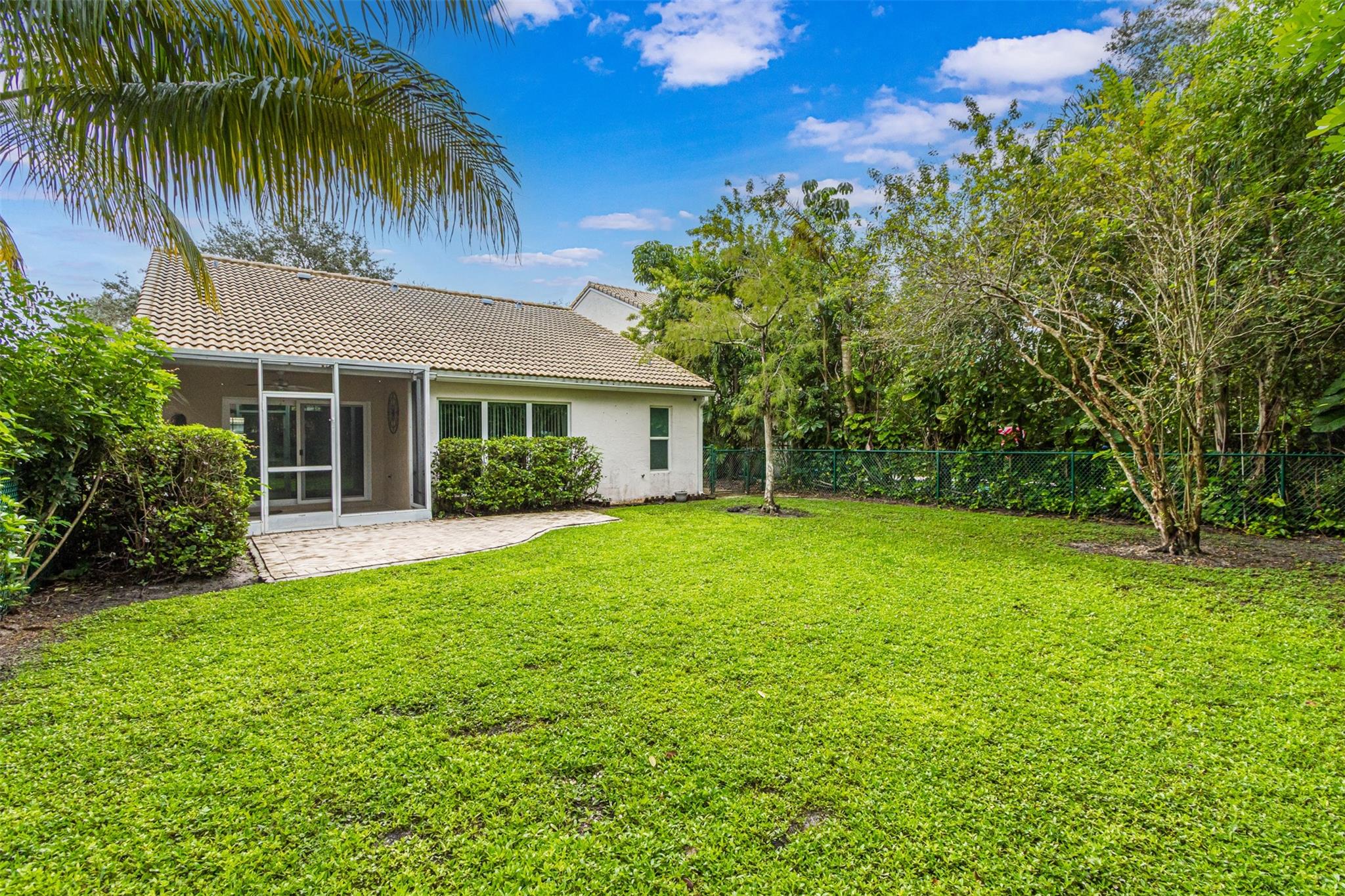 Woodside Estates 127-10 B - Residential