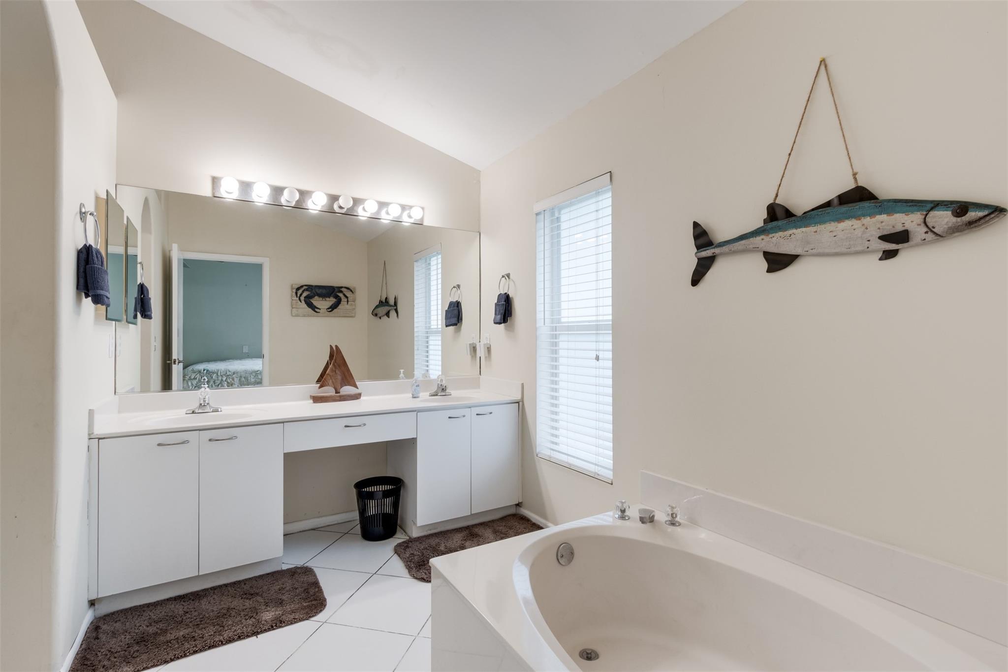 Woodside Estates 127-10 B - Residential