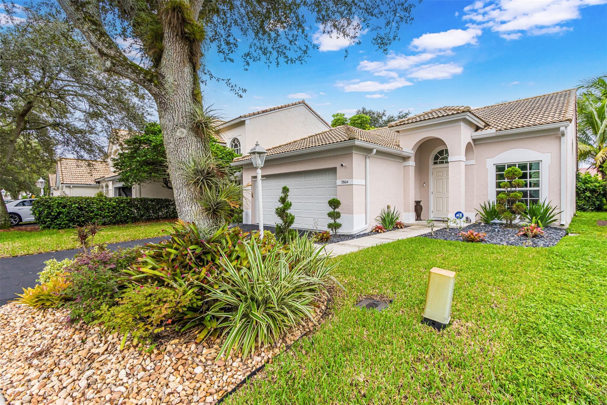Woodside Estates 127-10 B - Residential