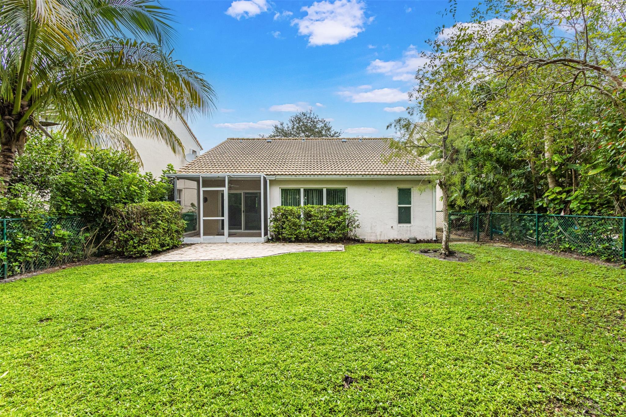 Woodside Estates 127-10 B - Residential