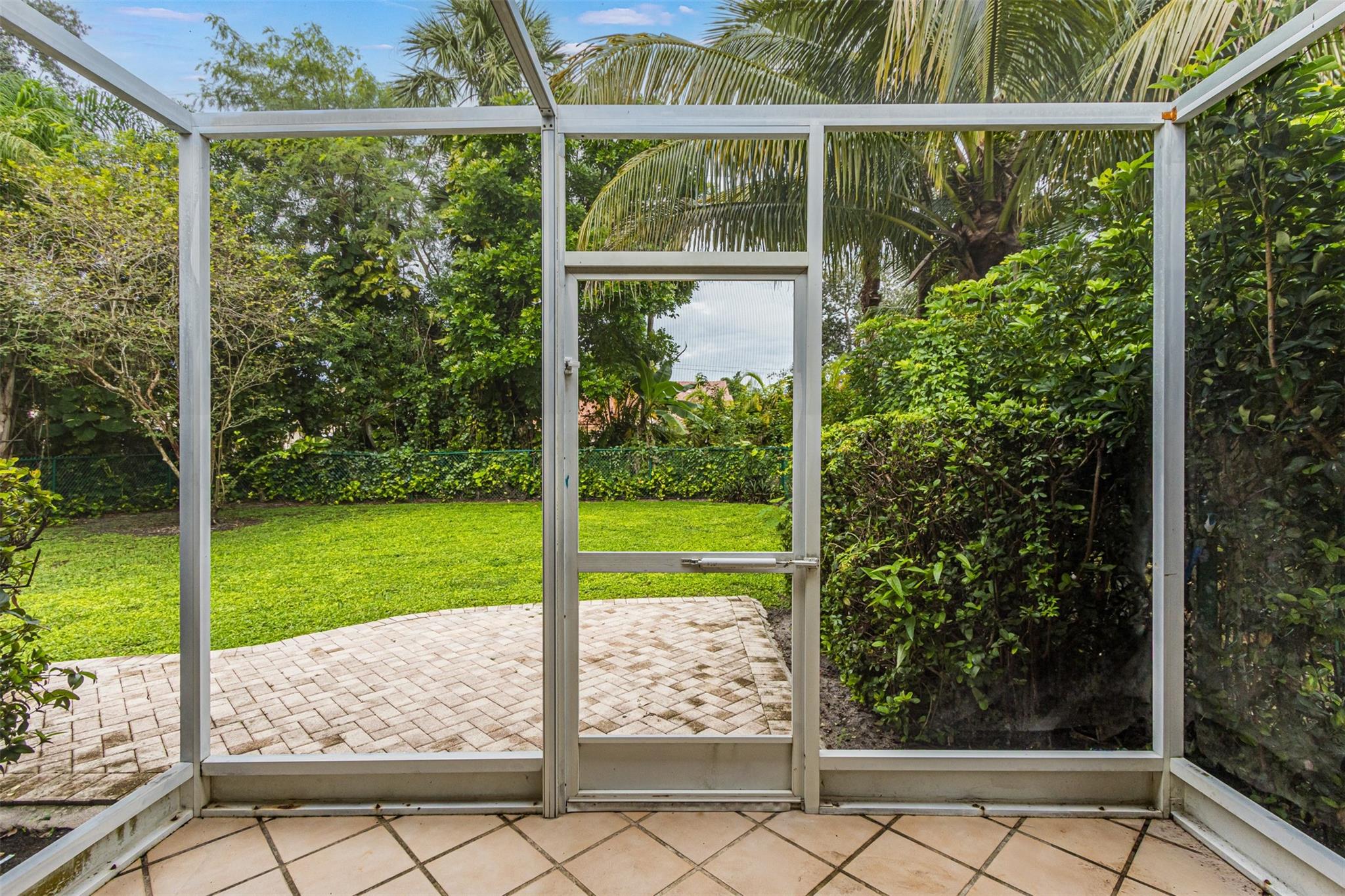 Woodside Estates 127-10 B - Residential