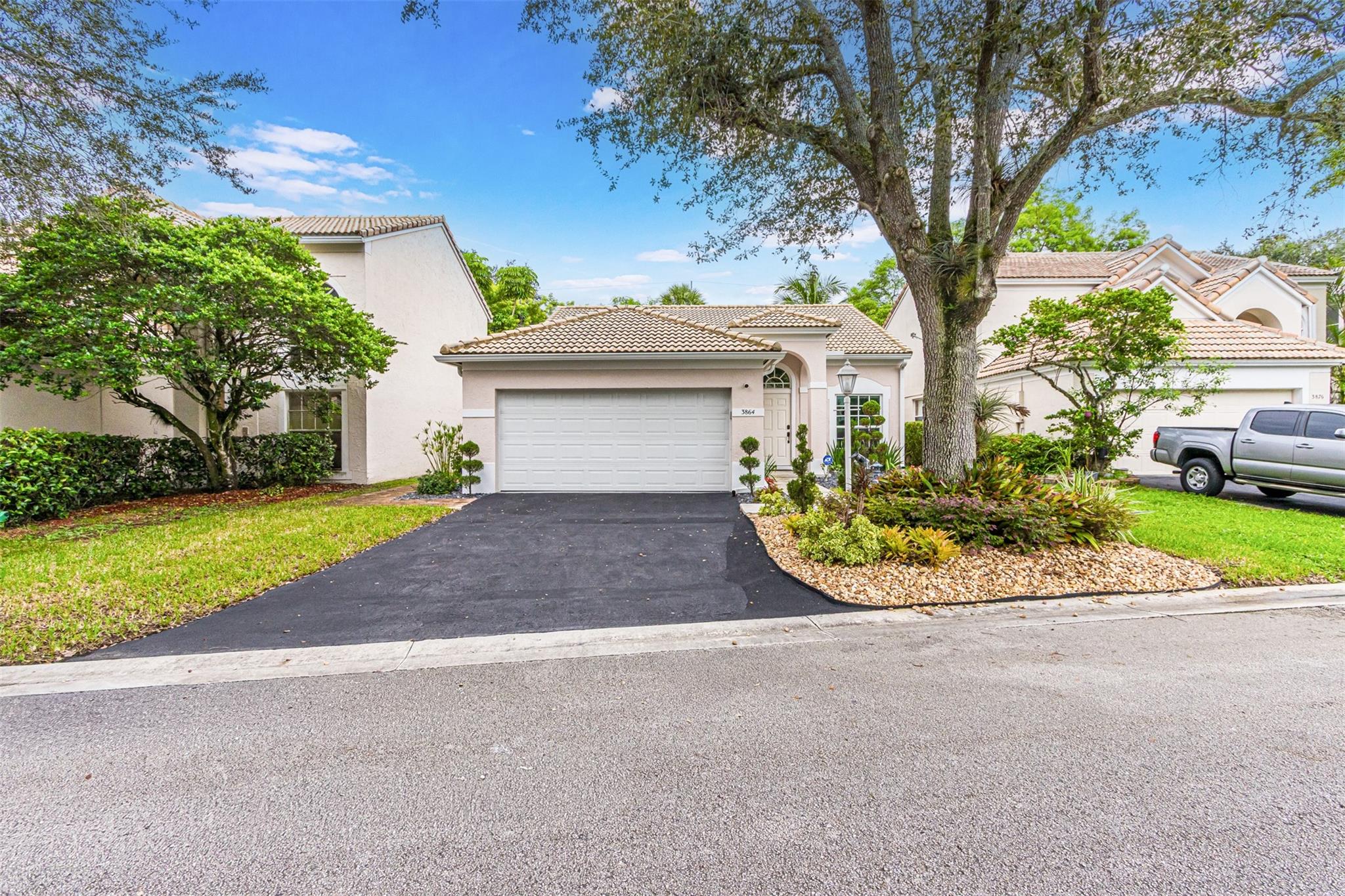 Woodside Estates 127-10 B - Residential