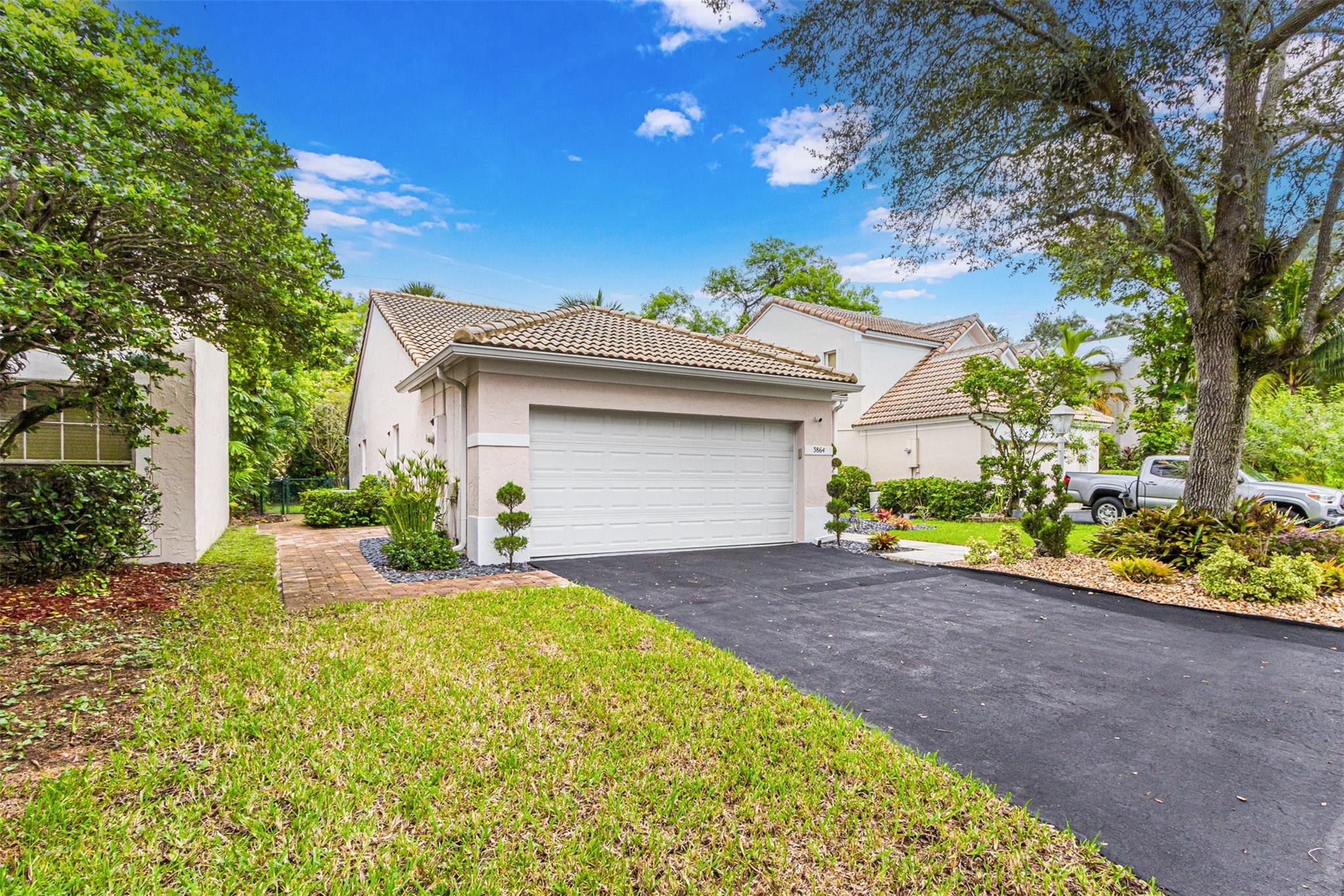 Woodside Estates 127-10 B - Residential