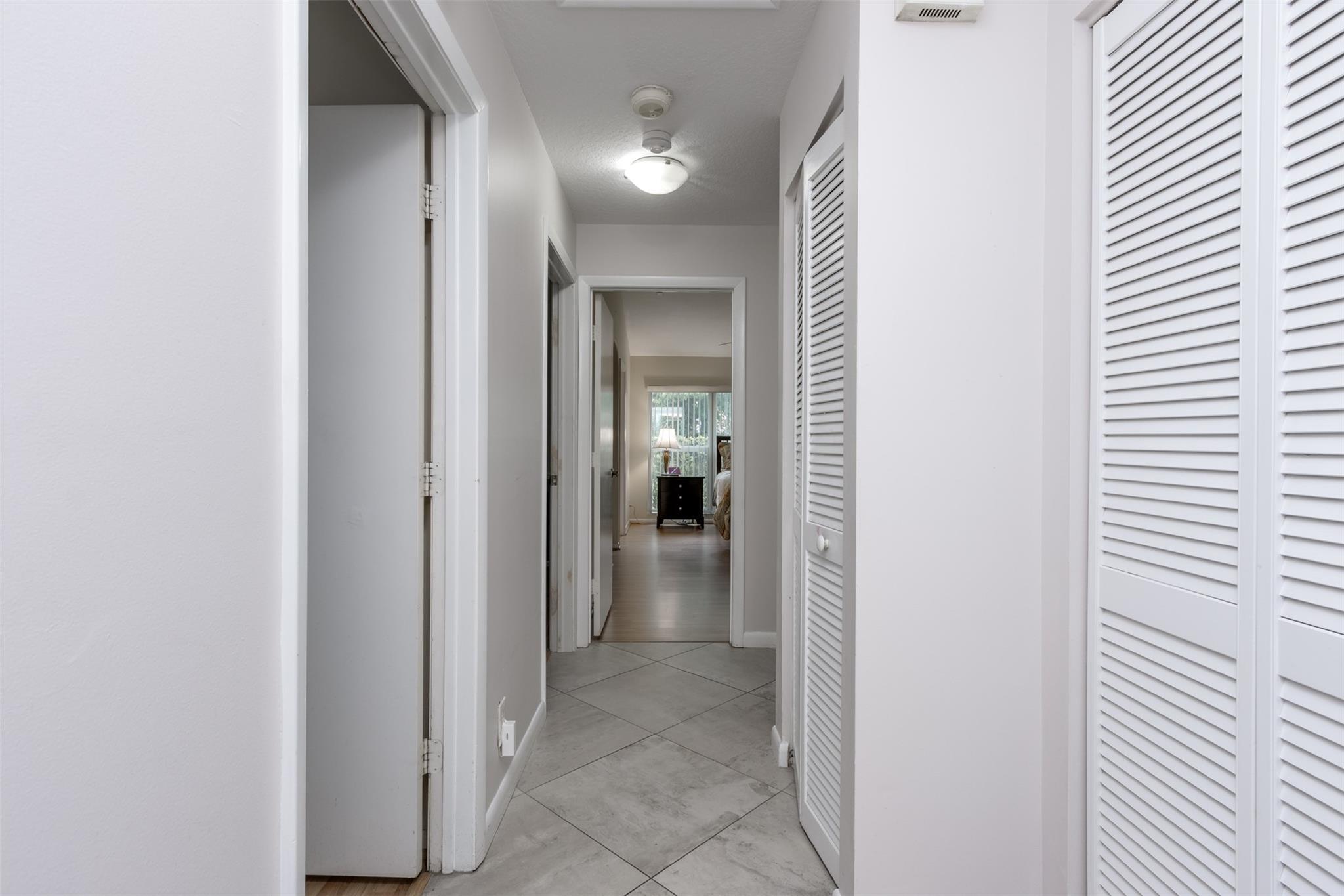 Woodside Estates 127-10 B - Residential