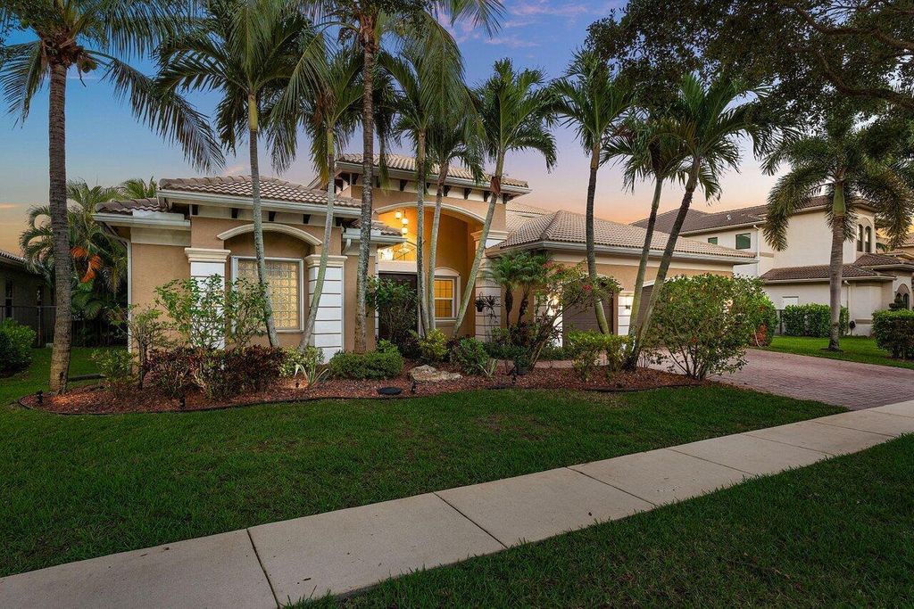 Photo of 11830 Windmill Lake Drive, Boynton Beach, FL 33473 (MLS # R11093183)